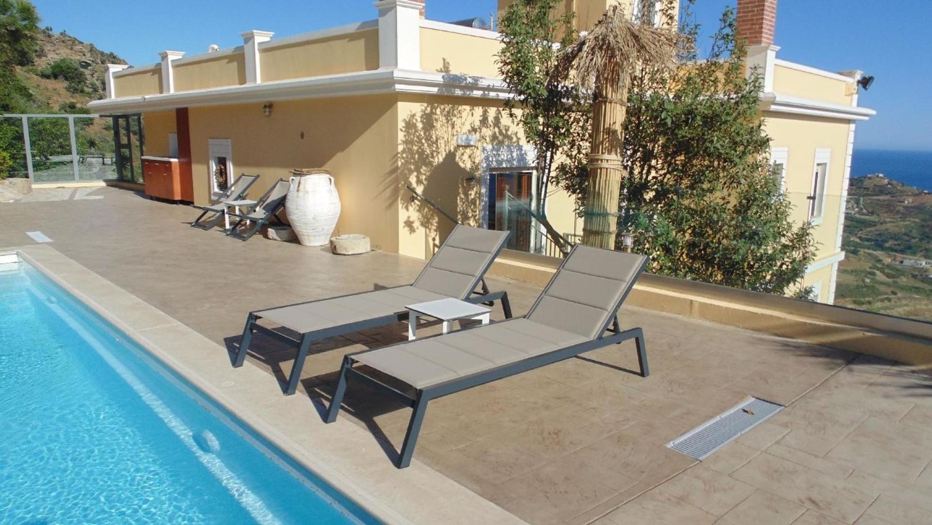 Ferienwohnung Für 8 Personen In Agia Pelagia, Kreta view 2