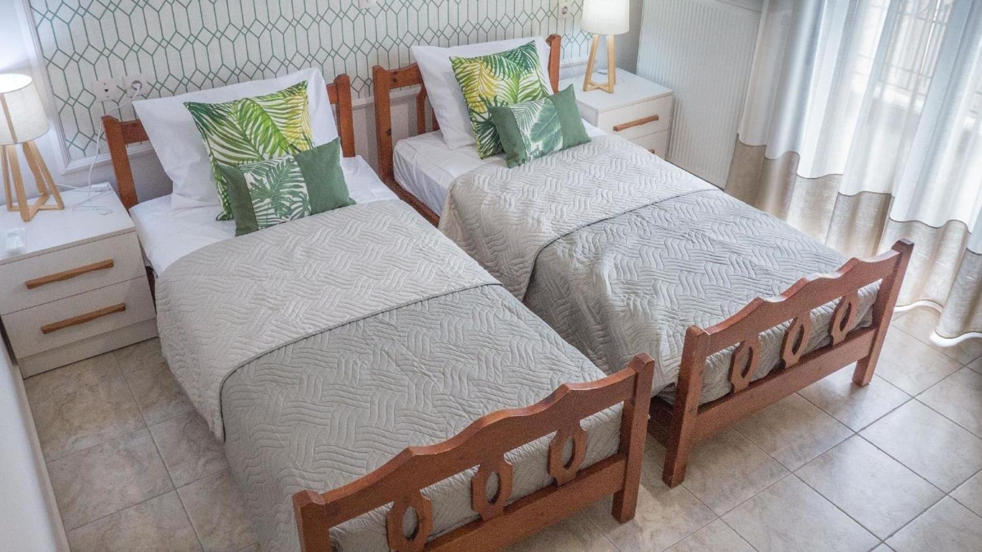 Ferienwohnung Für 8 Personen In Agia Pelagia, Kreta view 4