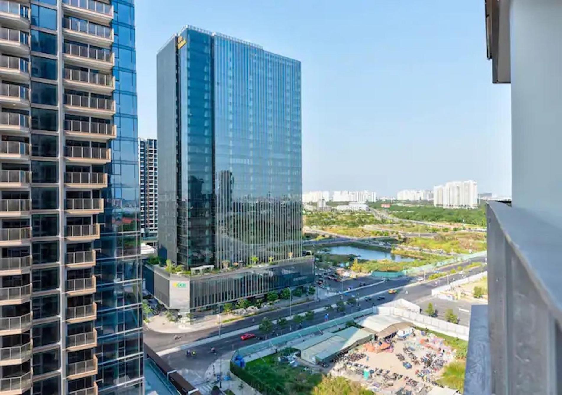 ZO Apartment Opera, Crest, Galleria -Central Saigon -Free POOL-GYM-SAUNA Room-YOGA Room