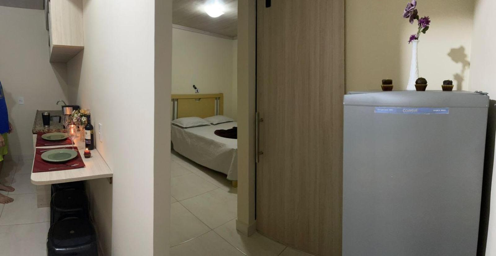 Flat na área central com AR-garagem-wifi-confortável