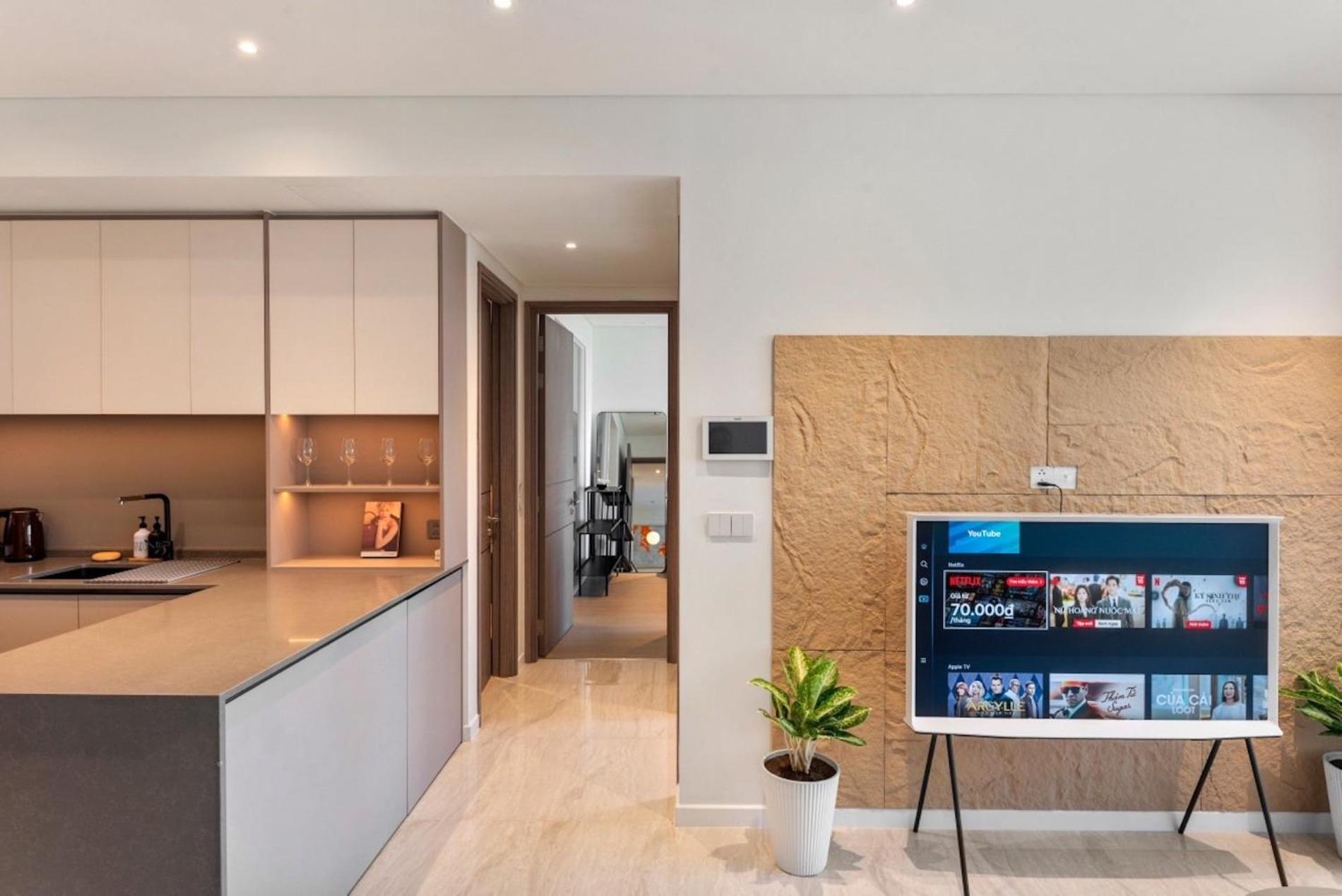 ZO Apartment Opera, Crest, Galleria -Central Saigon -Free POOL-GYM-SAUNA Room-YOGA Room