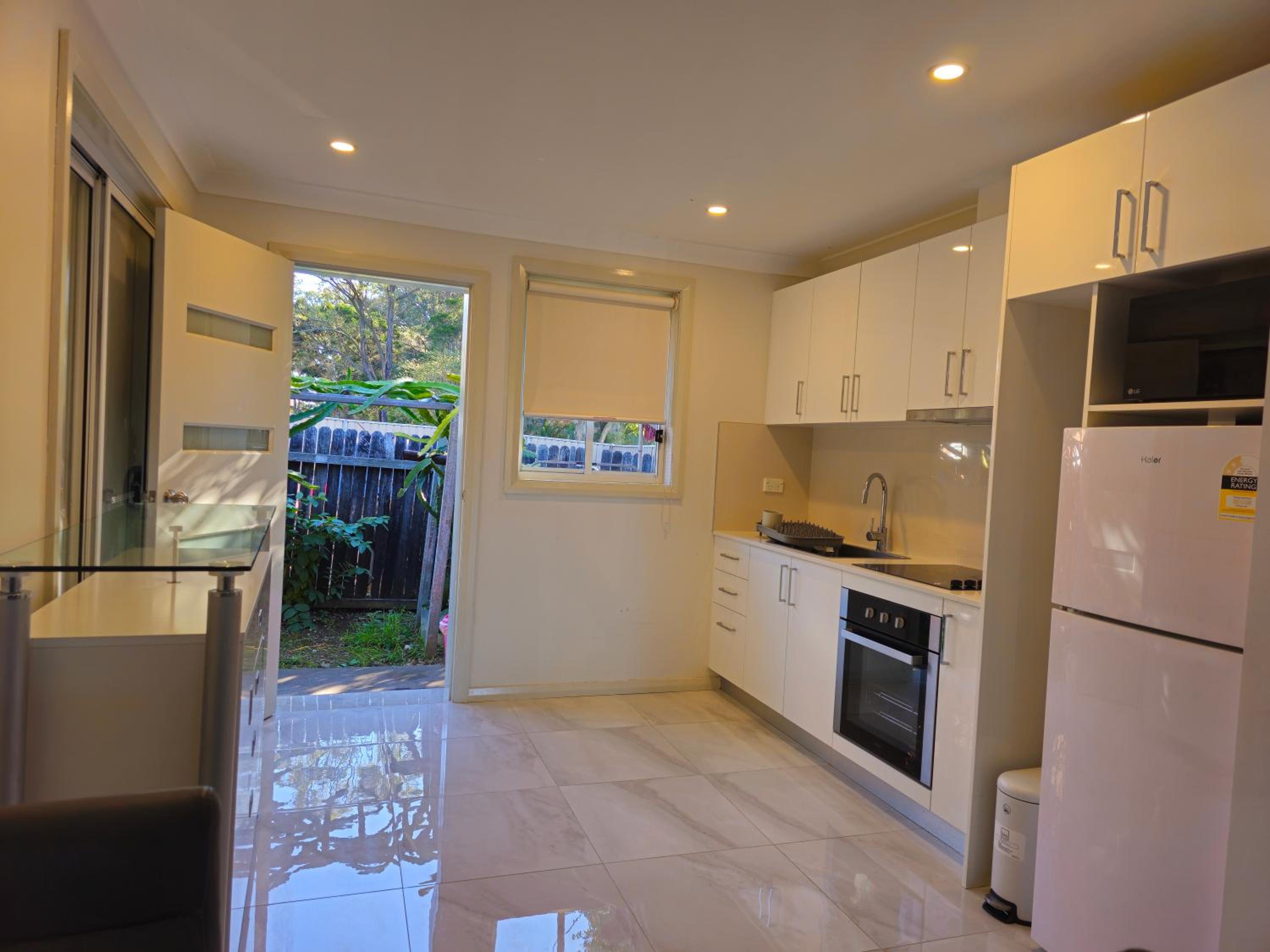 Convenient New Private granny flat