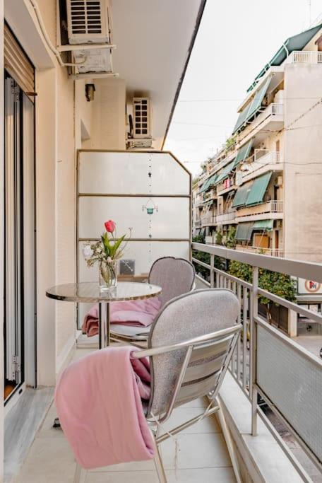 Modern full apt near acropolis/vaccinatedHosts