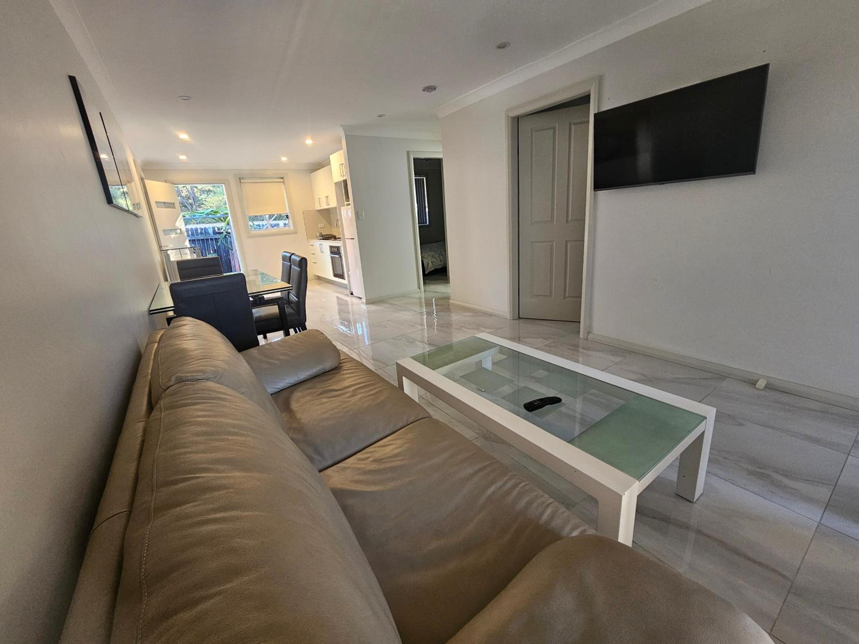 Convenient New Private granny flat
