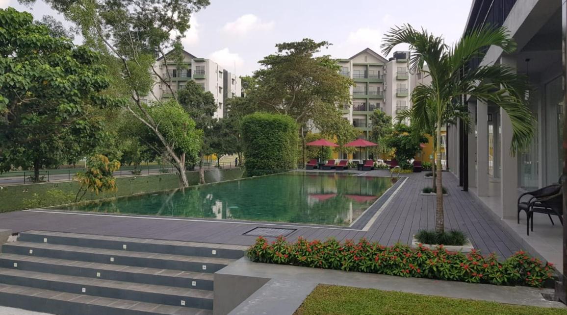 1F F1 U5 Ariyana Resort Apartments view 4