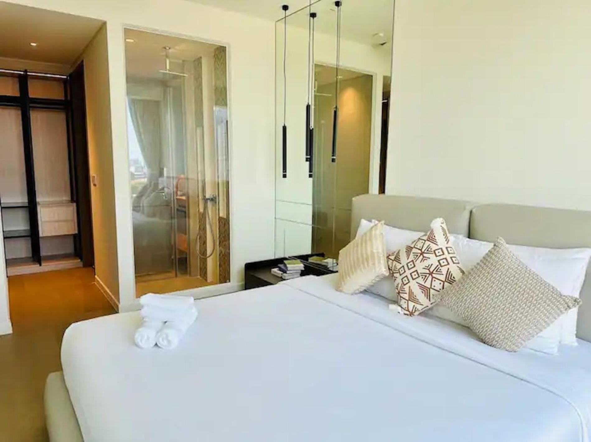 ZO Apartment Opera, Crest, Galleria -Central Saigon -Free POOL-GYM-SAUNA Room-YOGA Room