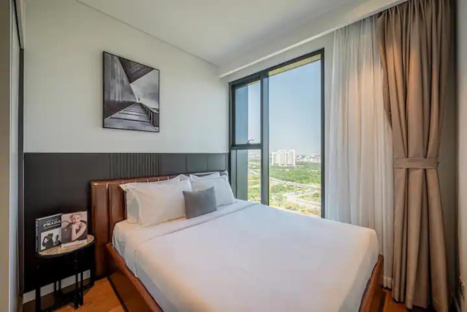 ZO Apartment Opera, Crest, Galleria -Central Saigon -Free POOL-GYM-SAUNA Room-YOGA Room