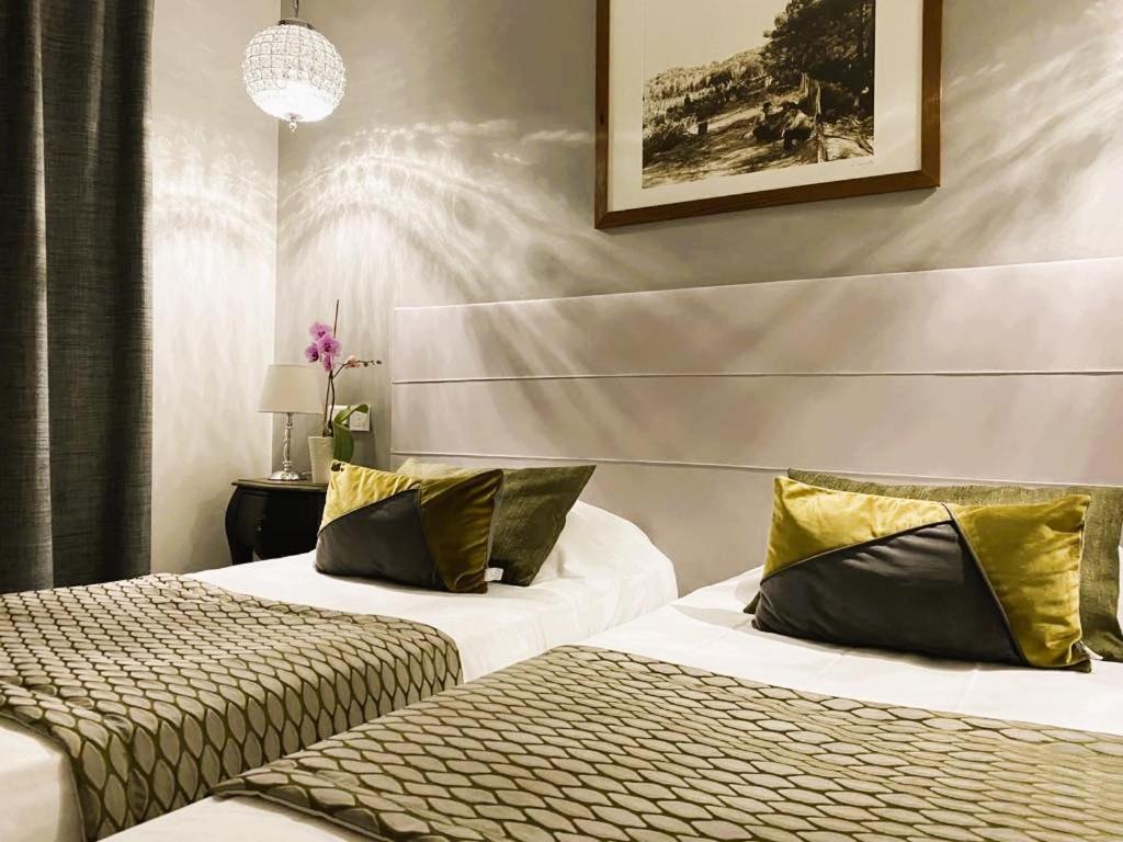 Arles Vacations - Brit Hotel Acacias - Property Image 3