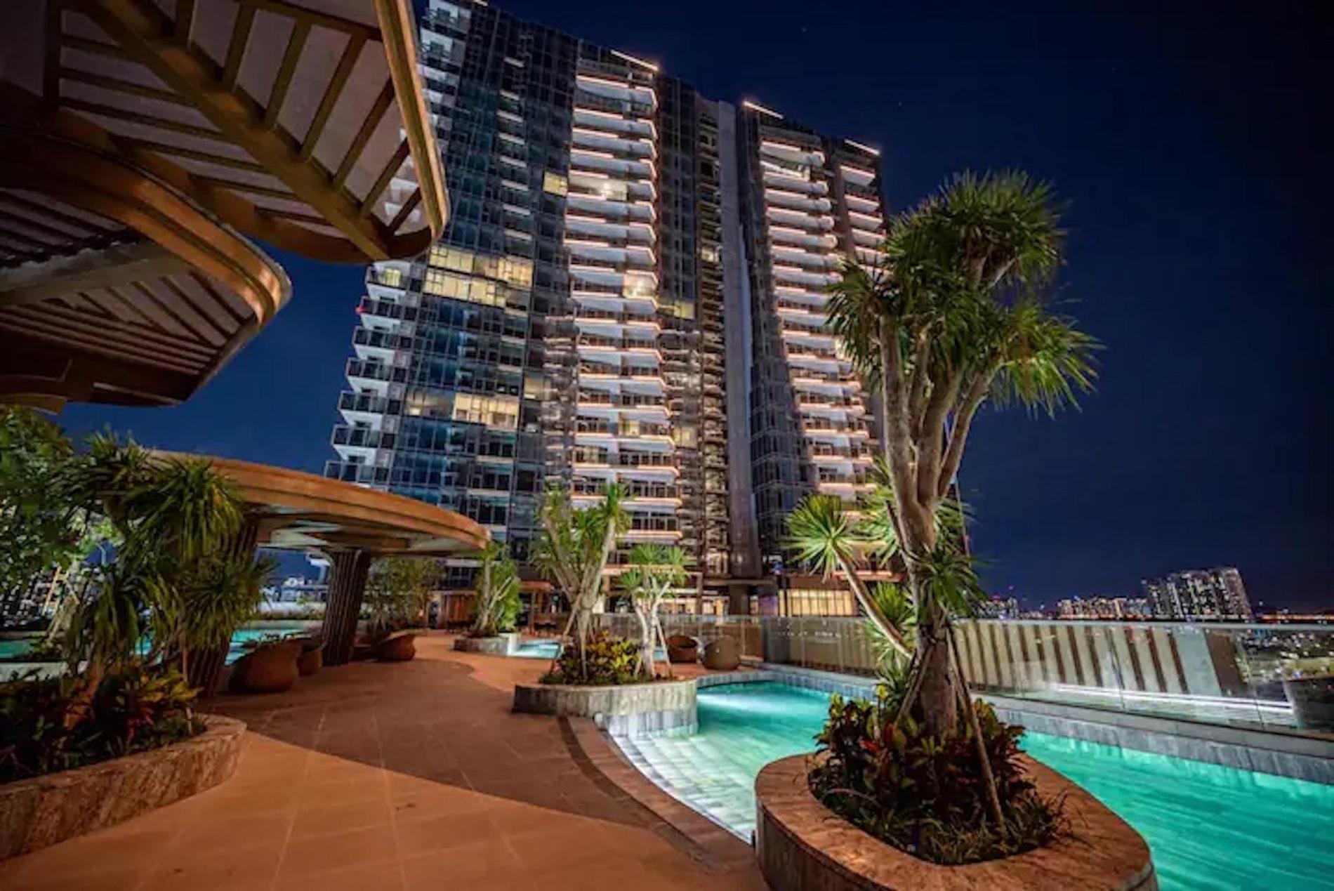 ZO Apartment Opera, Crest, Galleria -Central Saigon -Free POOL-GYM-SAUNA Room-YOGA Room