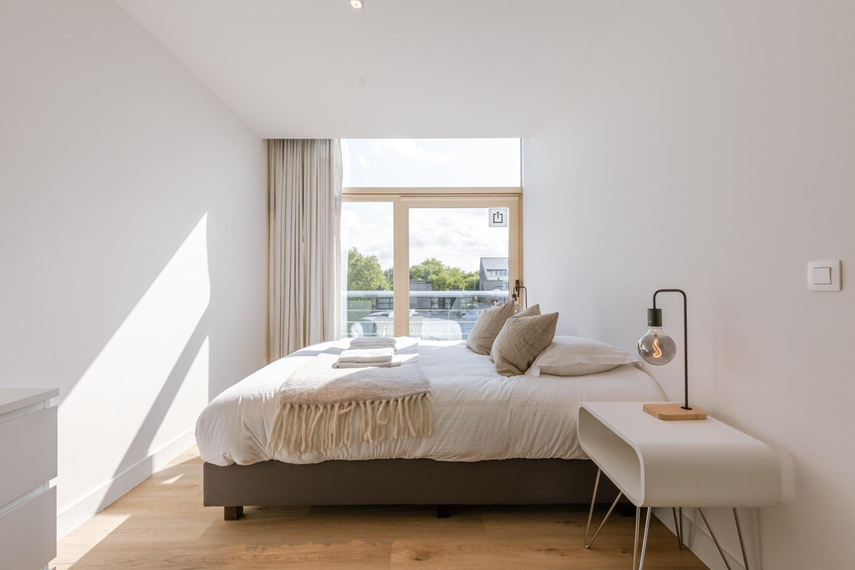 Spacious apt for 8 in Oostduinkerke near beach