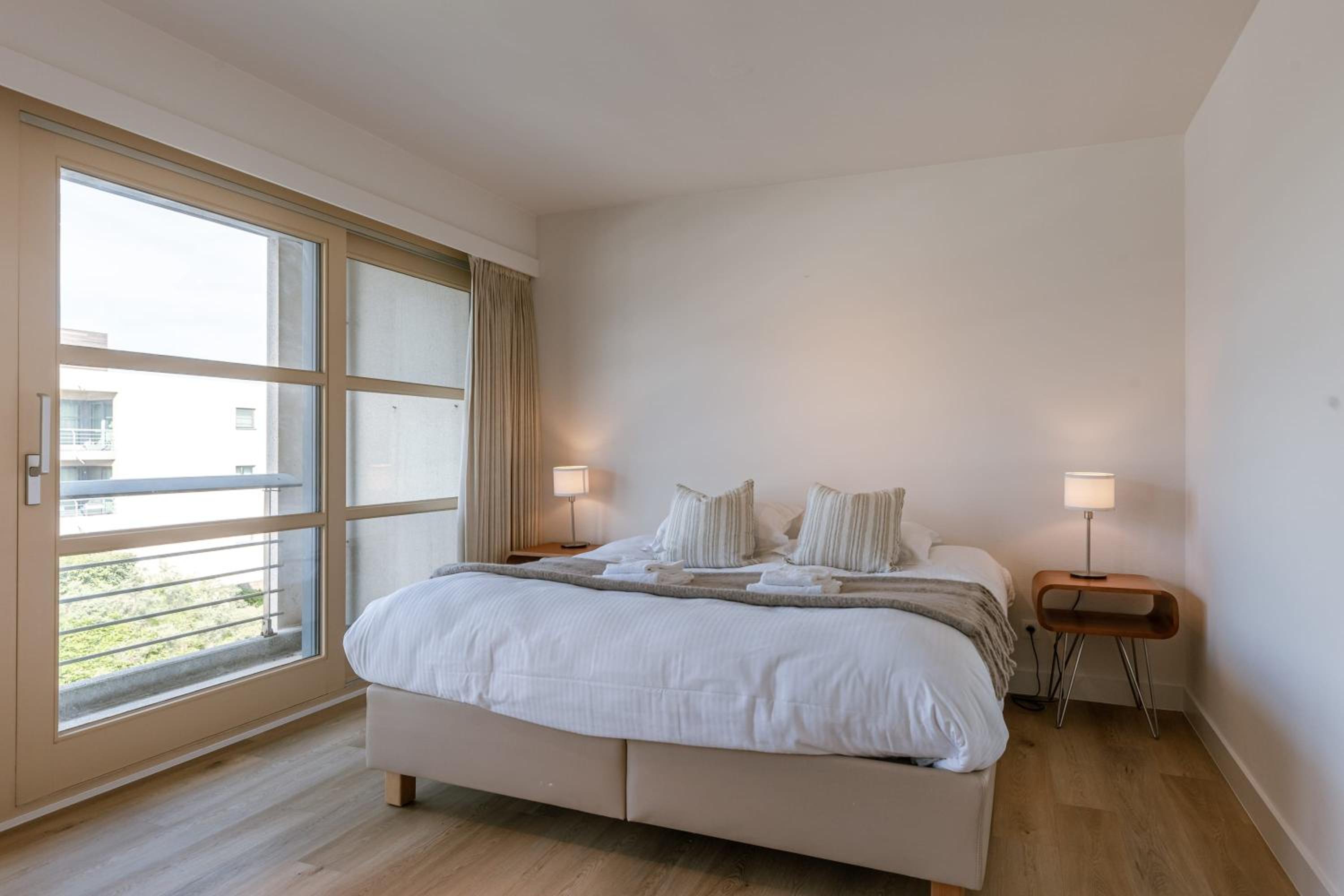Spacious apt for 8 in Oostduinkerke near beach