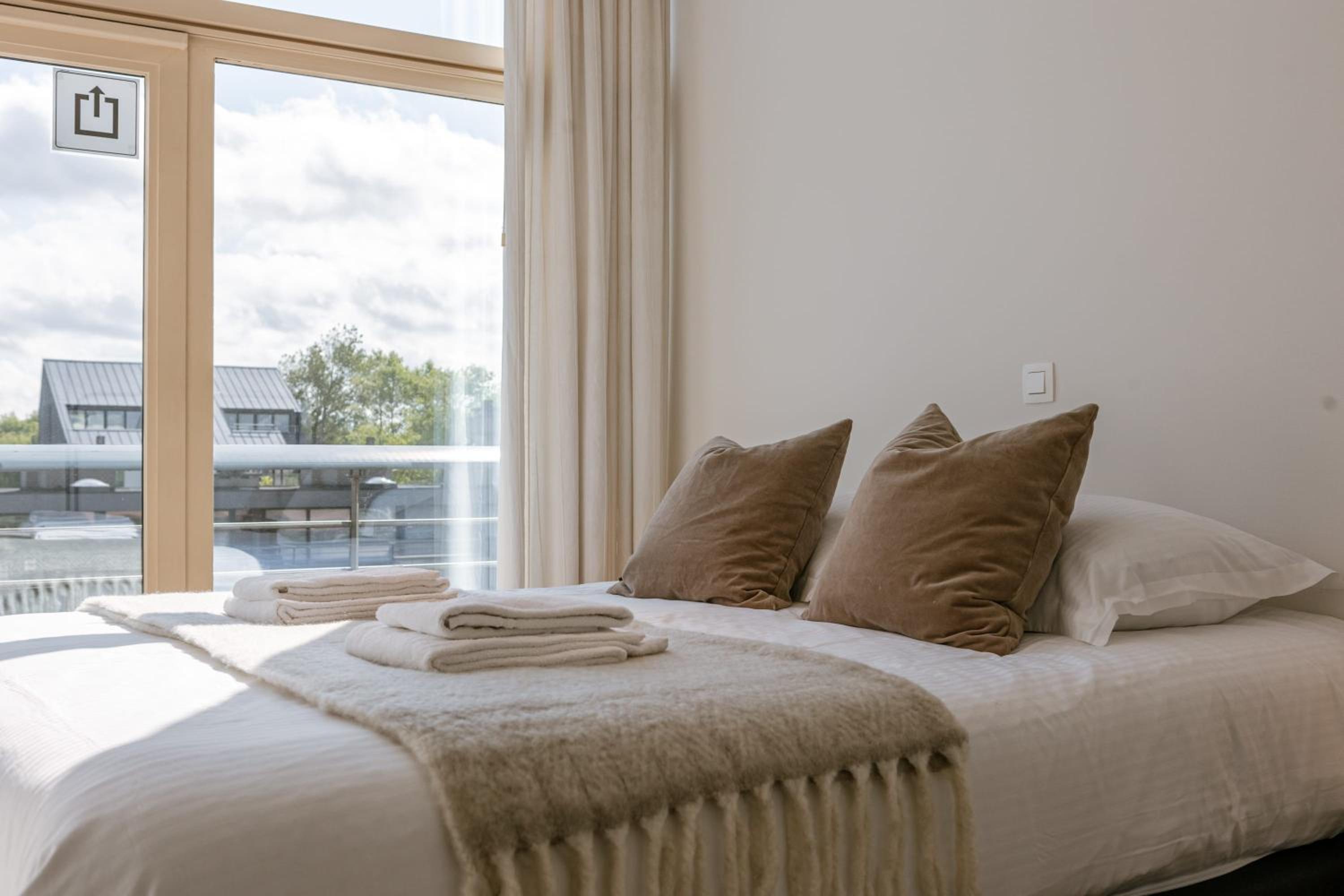 Spacious apt for 8 in Oostduinkerke near beach