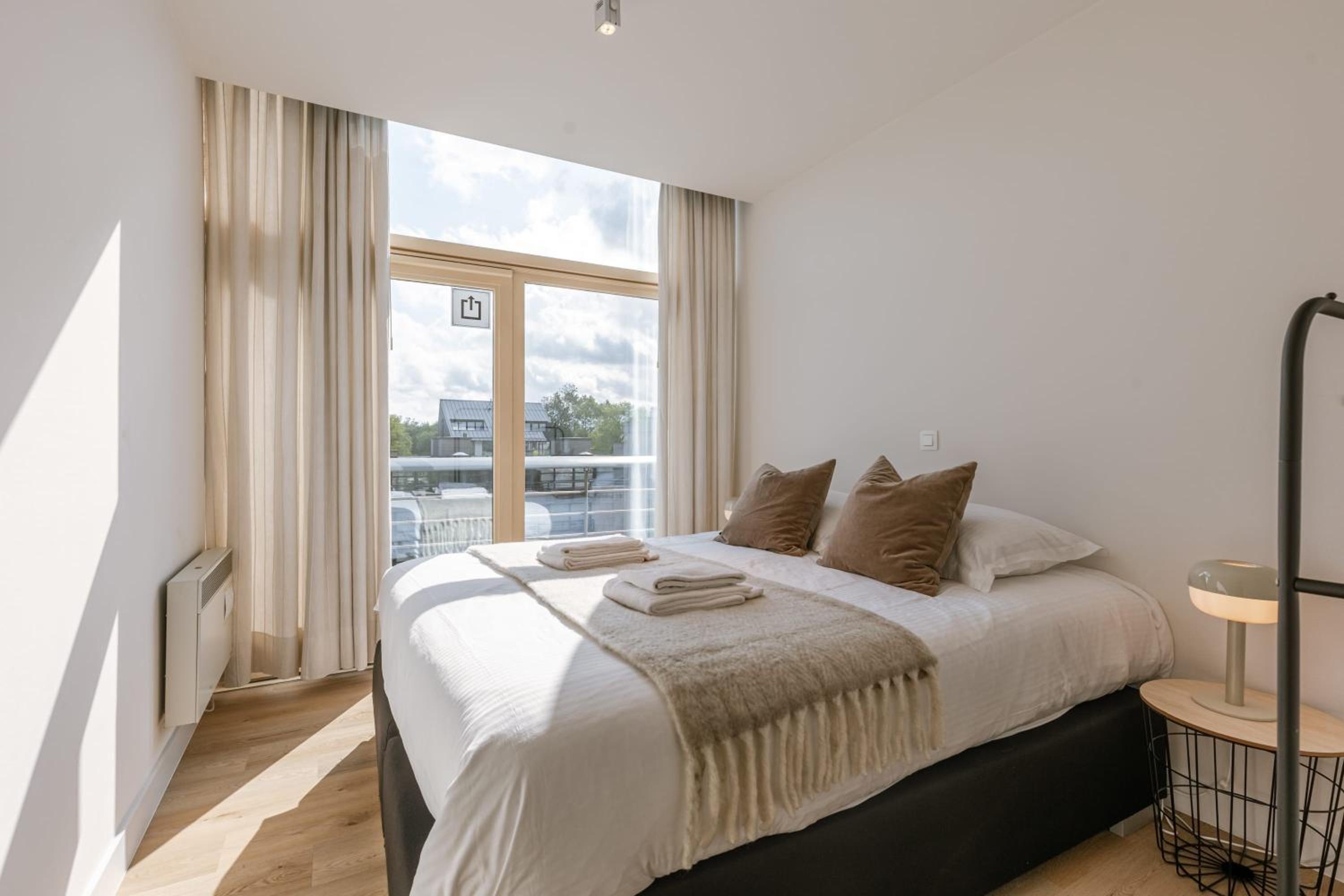 Spacious apt for 8 in Oostduinkerke near beach