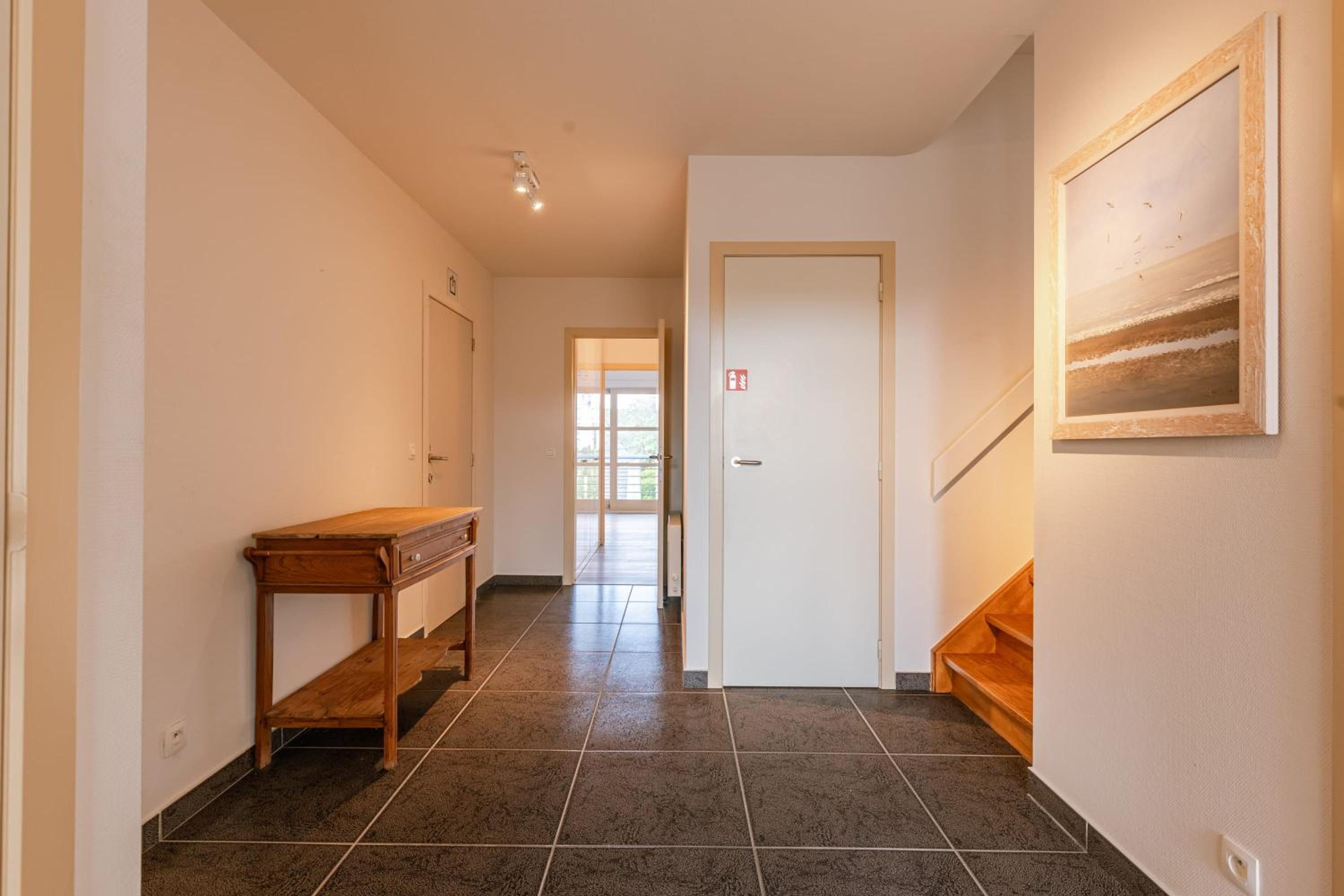 Spacious apt for 8 in Oostduinkerke near beach