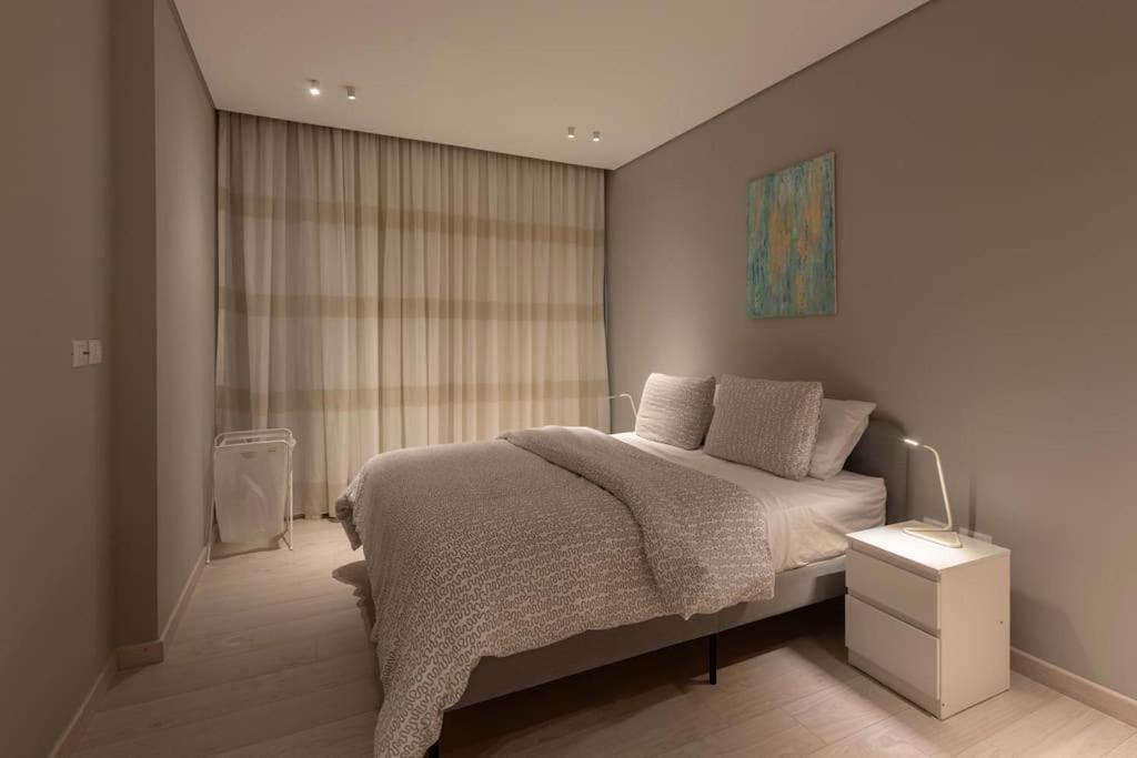 Private Pool Three Bedroom Apartment Silver Palm