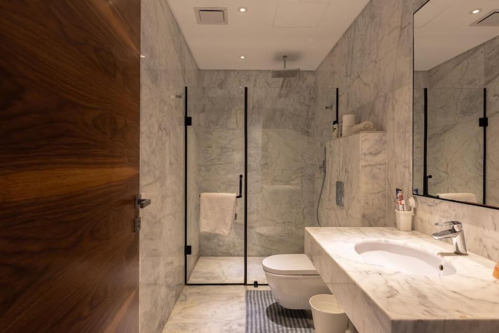 Private Pool Three Bedroom Apartment Silver Palm