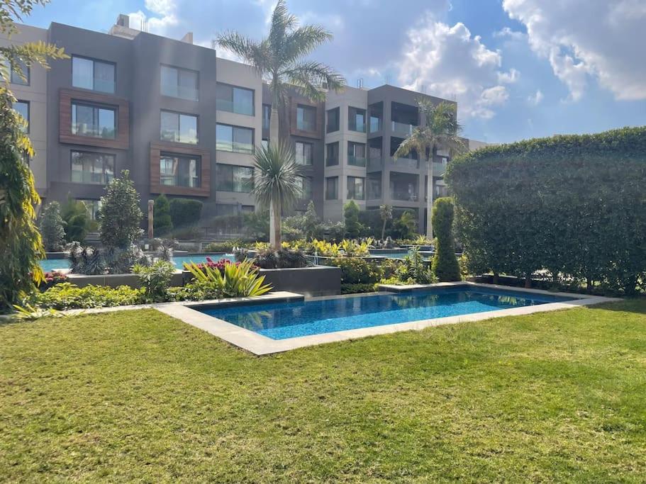 Private Pool Three Bedroom Apartment Silver Palm
