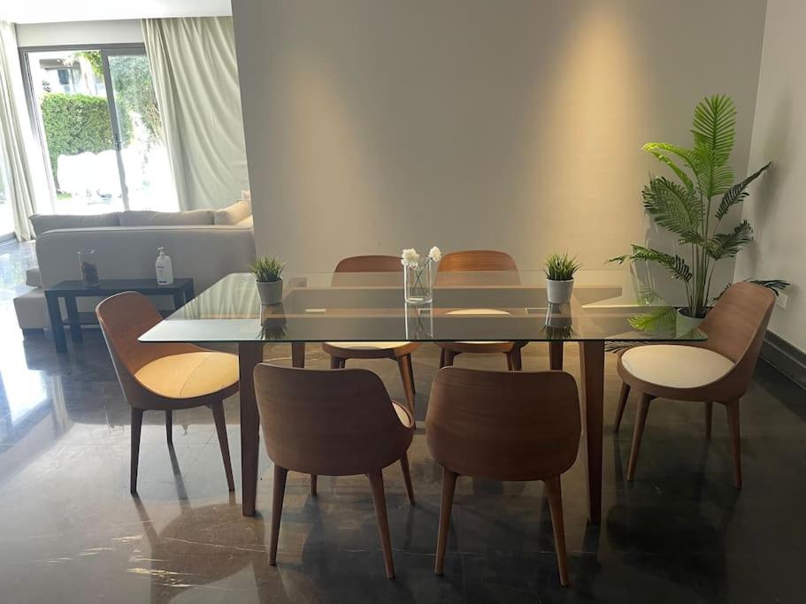 Private Pool Three Bedroom Apartment Silver Palm