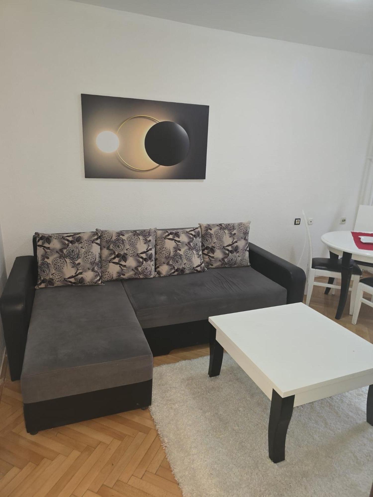 Vladimir Apartman