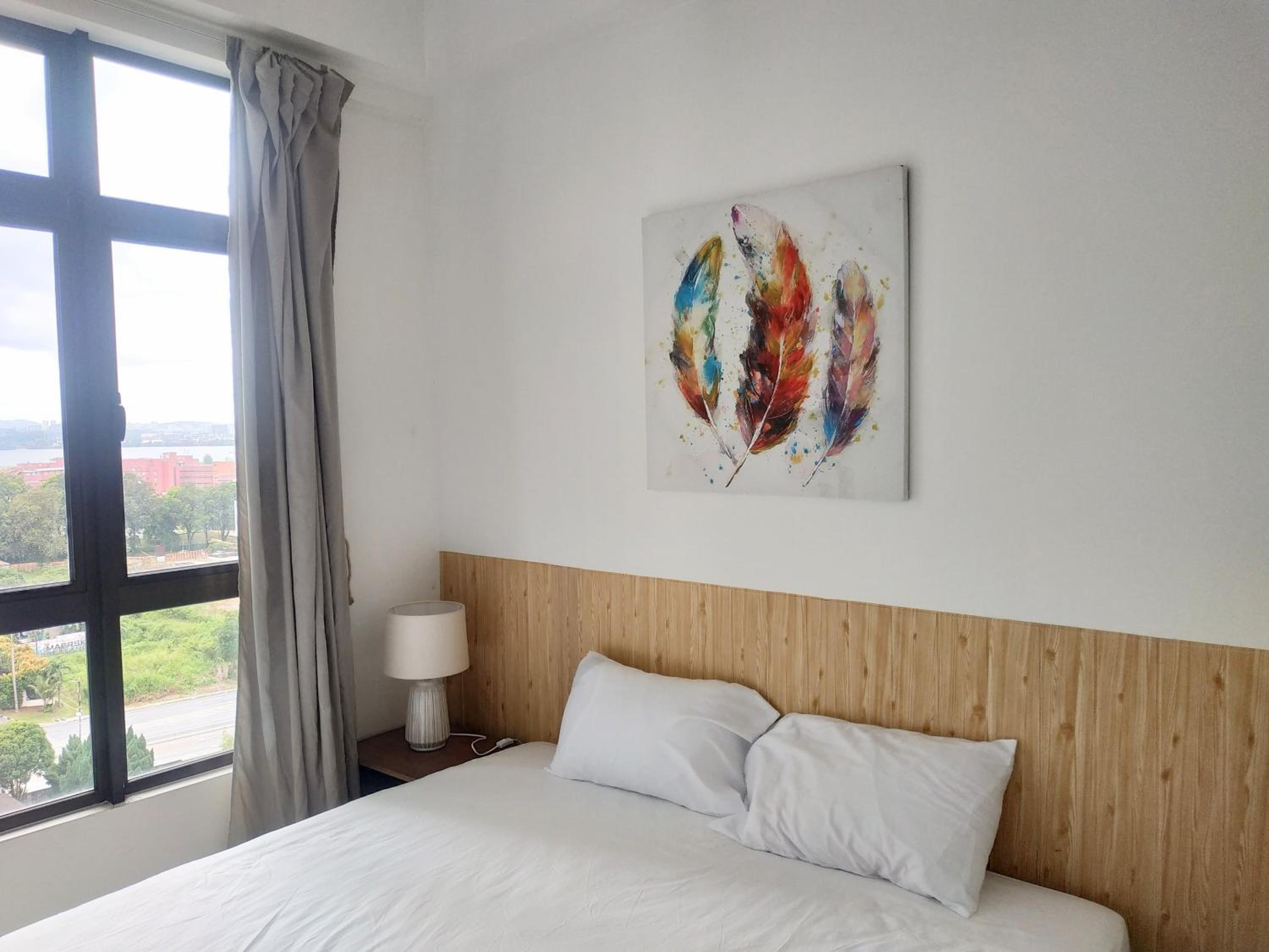 Citywoods Apartment Next to Thistle hotel,Hospital Sultanah Aminah,Ciq custom3km by YHA