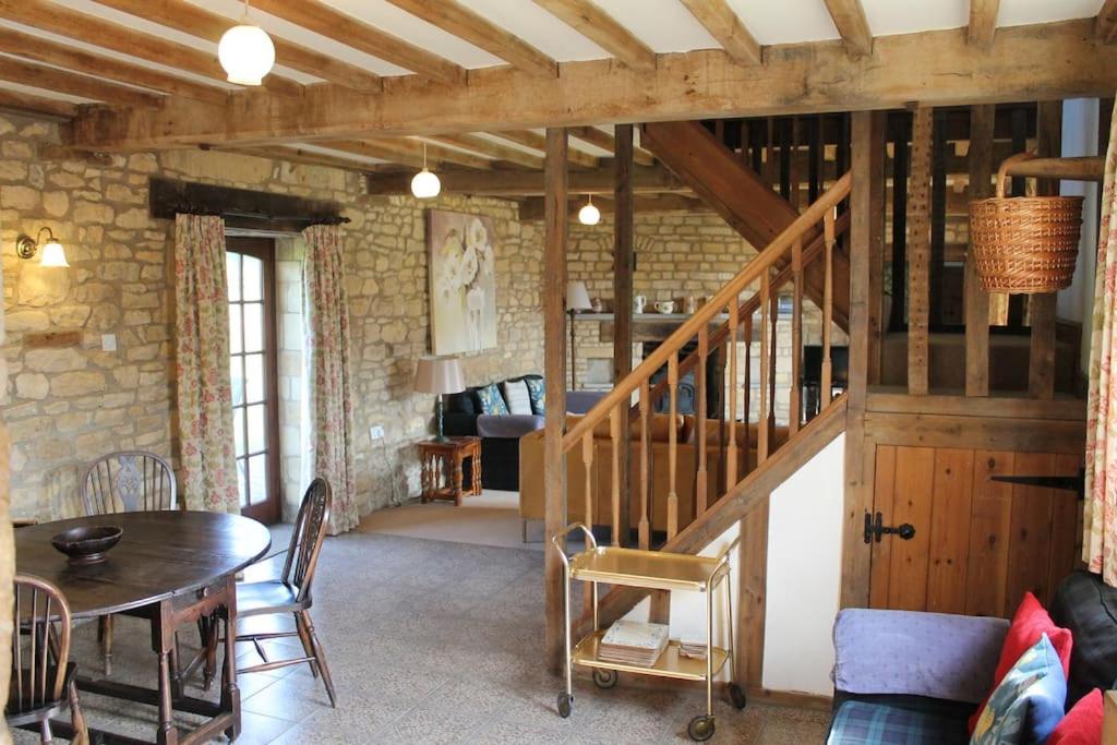Field House, 6 Plus 2 Person Property view 4