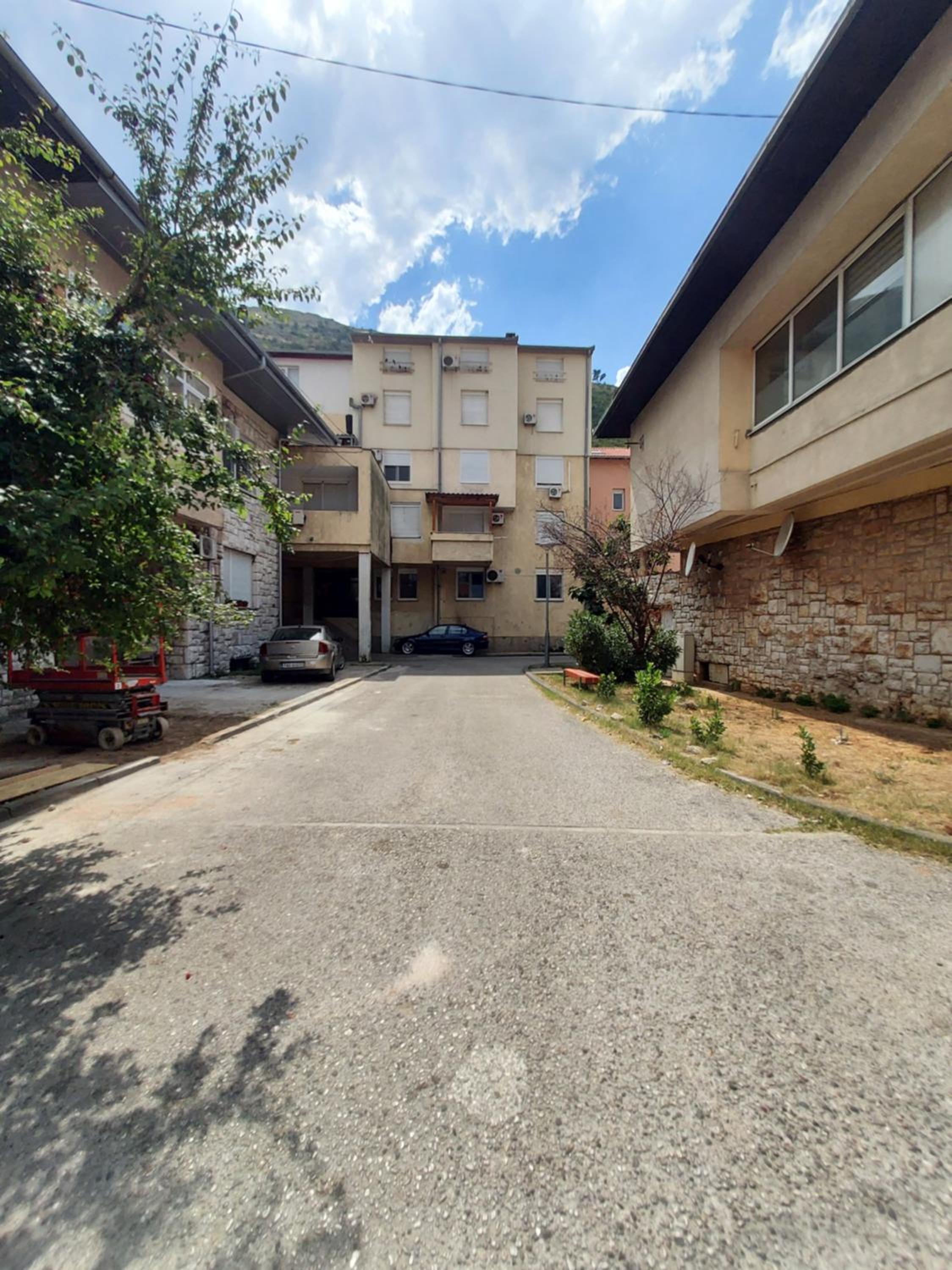 Apartment Emi
