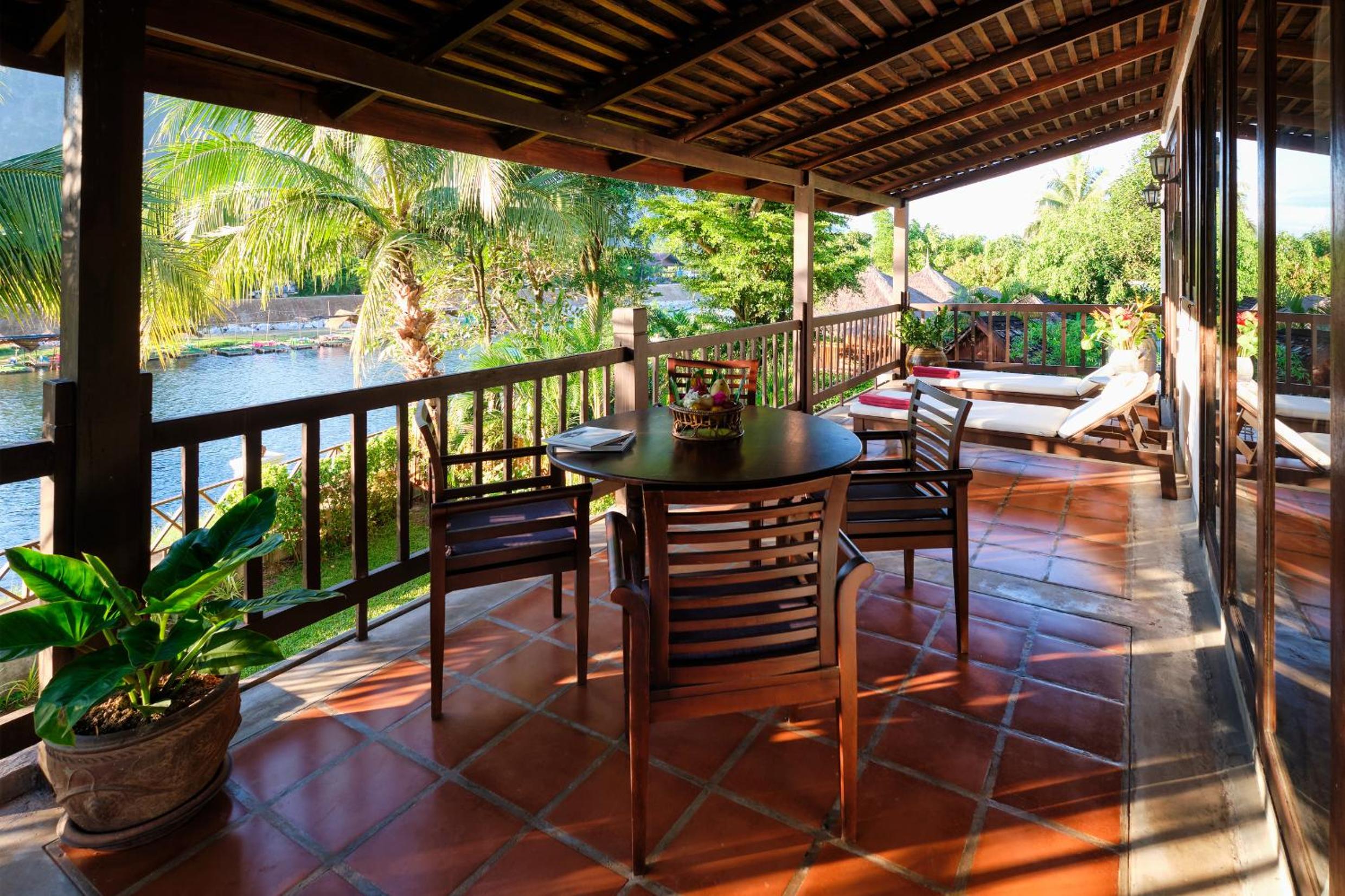 Riverside Boutique Resort, Vang Vieng