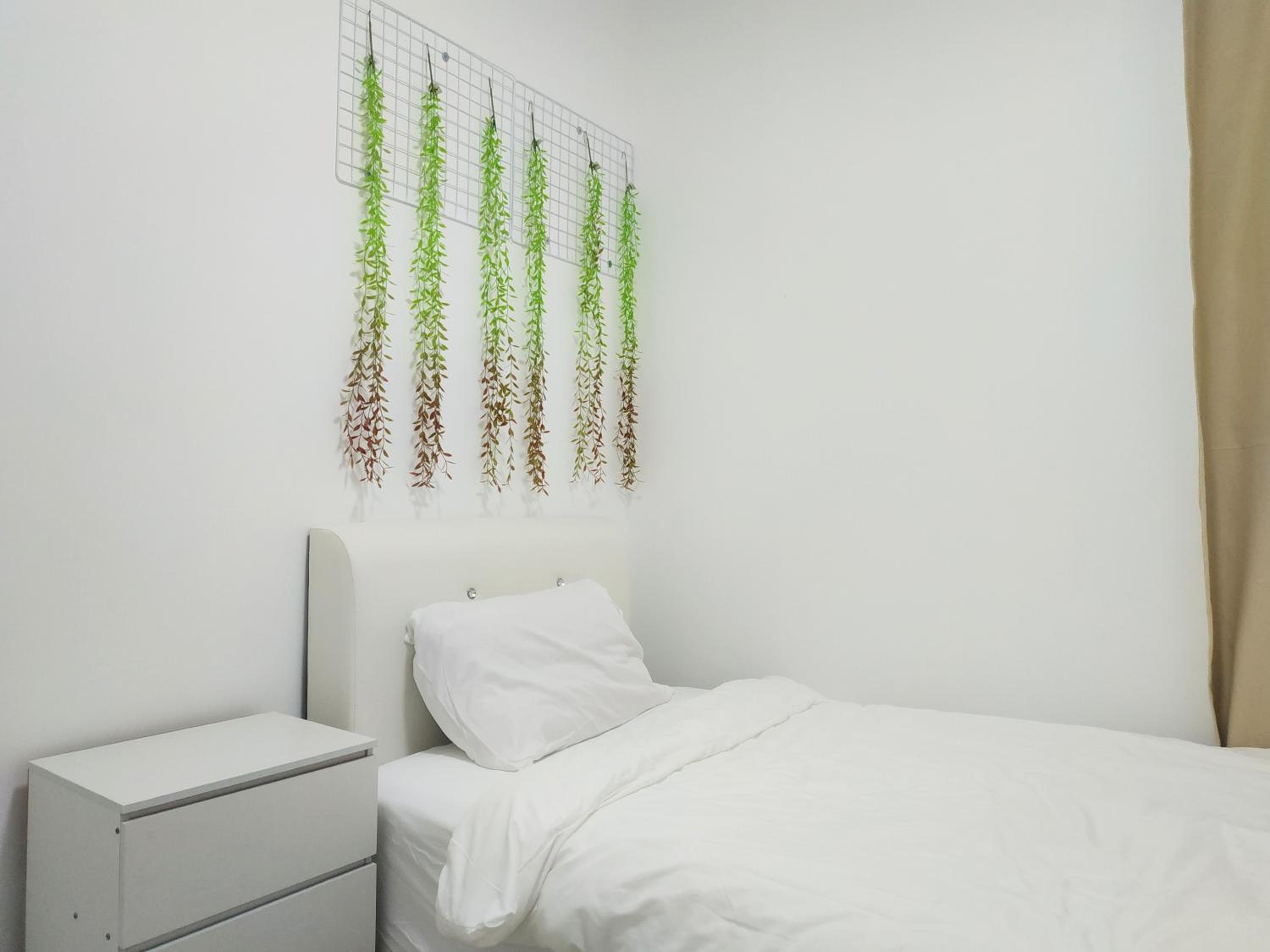Citywoods Apartment Next to Thistle hotel,Hospital Sultanah Aminah,Ciq custom3km by YHA