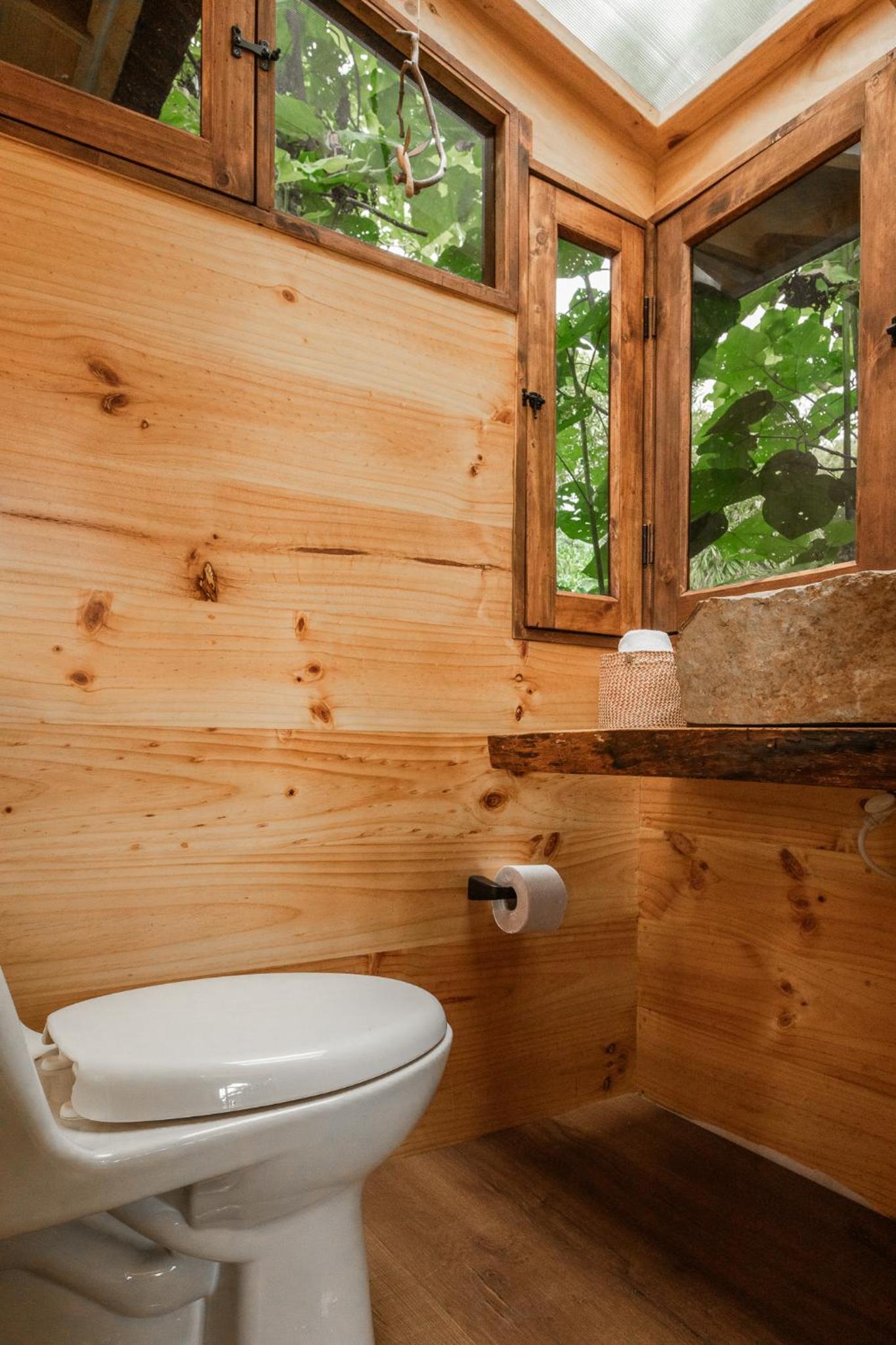 Tominejo Ecolodge - Casas en los árboles