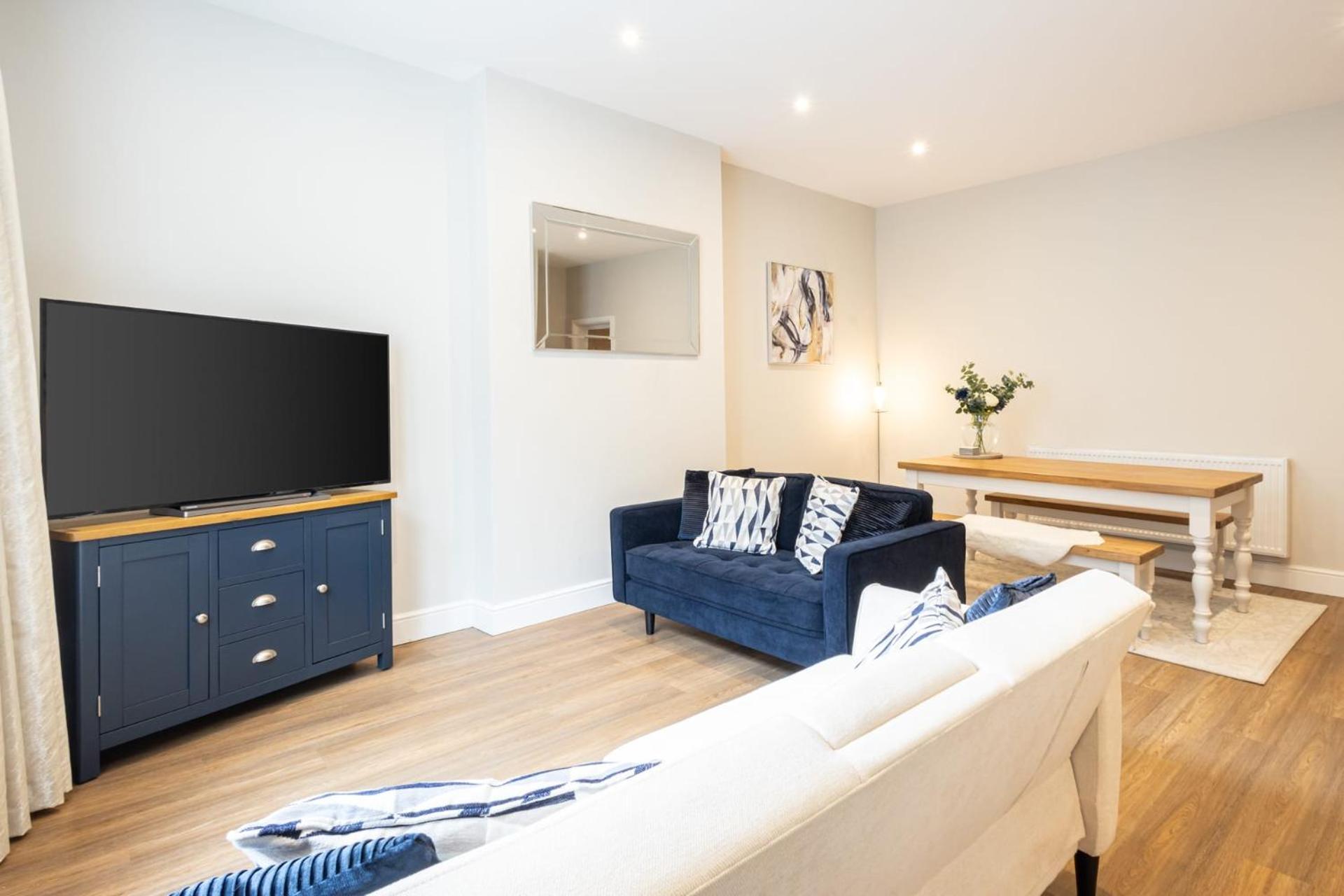 Host & Stay - South Street House view 5