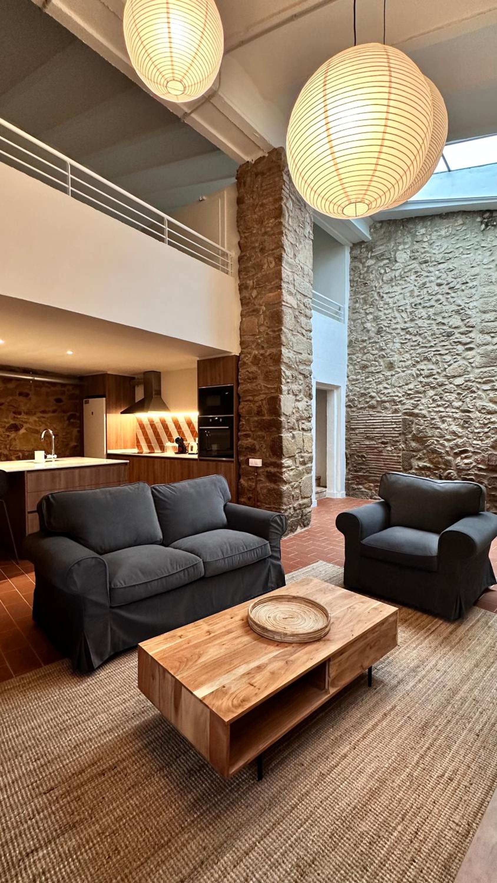 Encís d'Empordà -Adults Only-