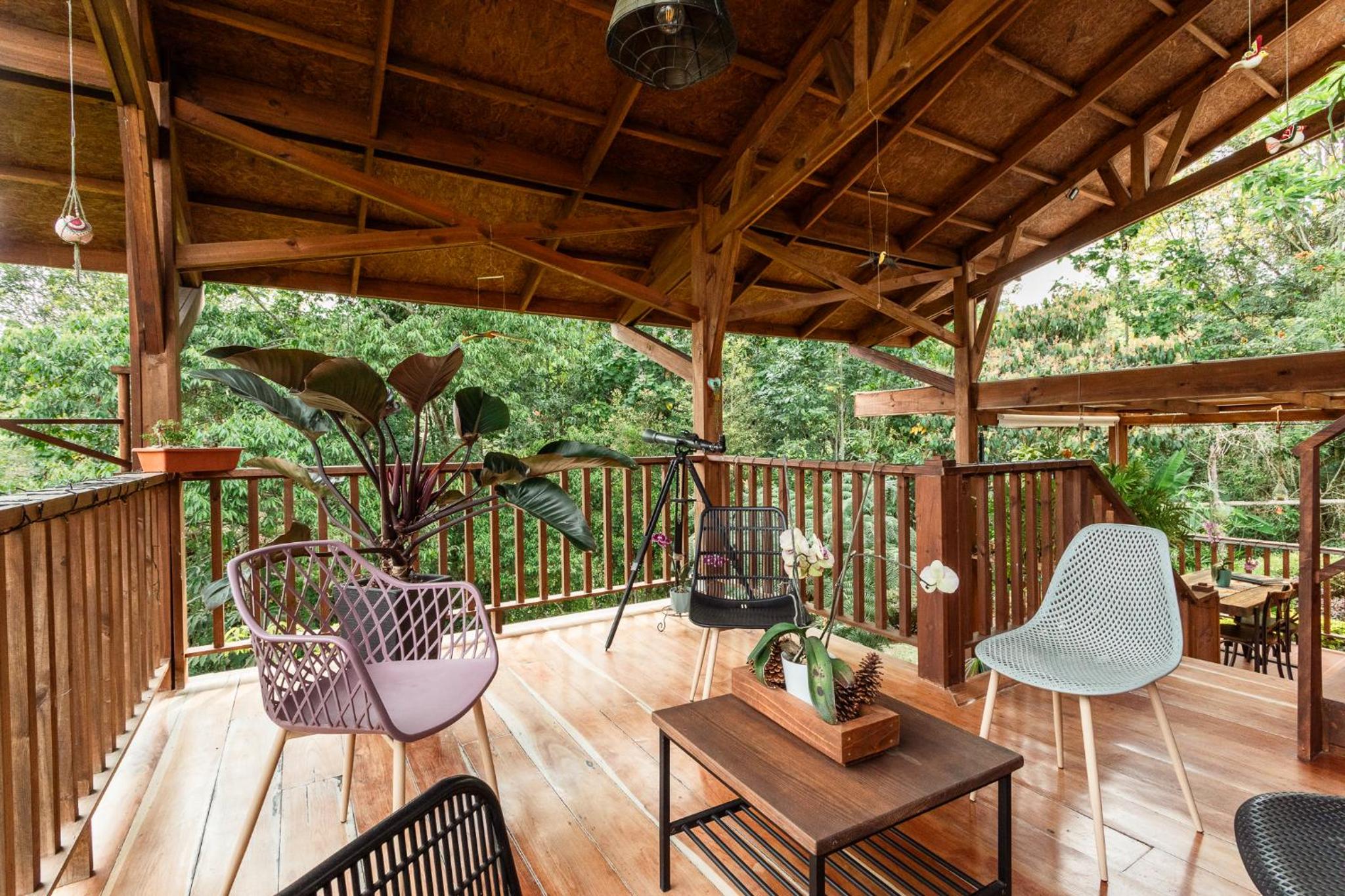 Tominejo Ecolodge - Casas en los árboles