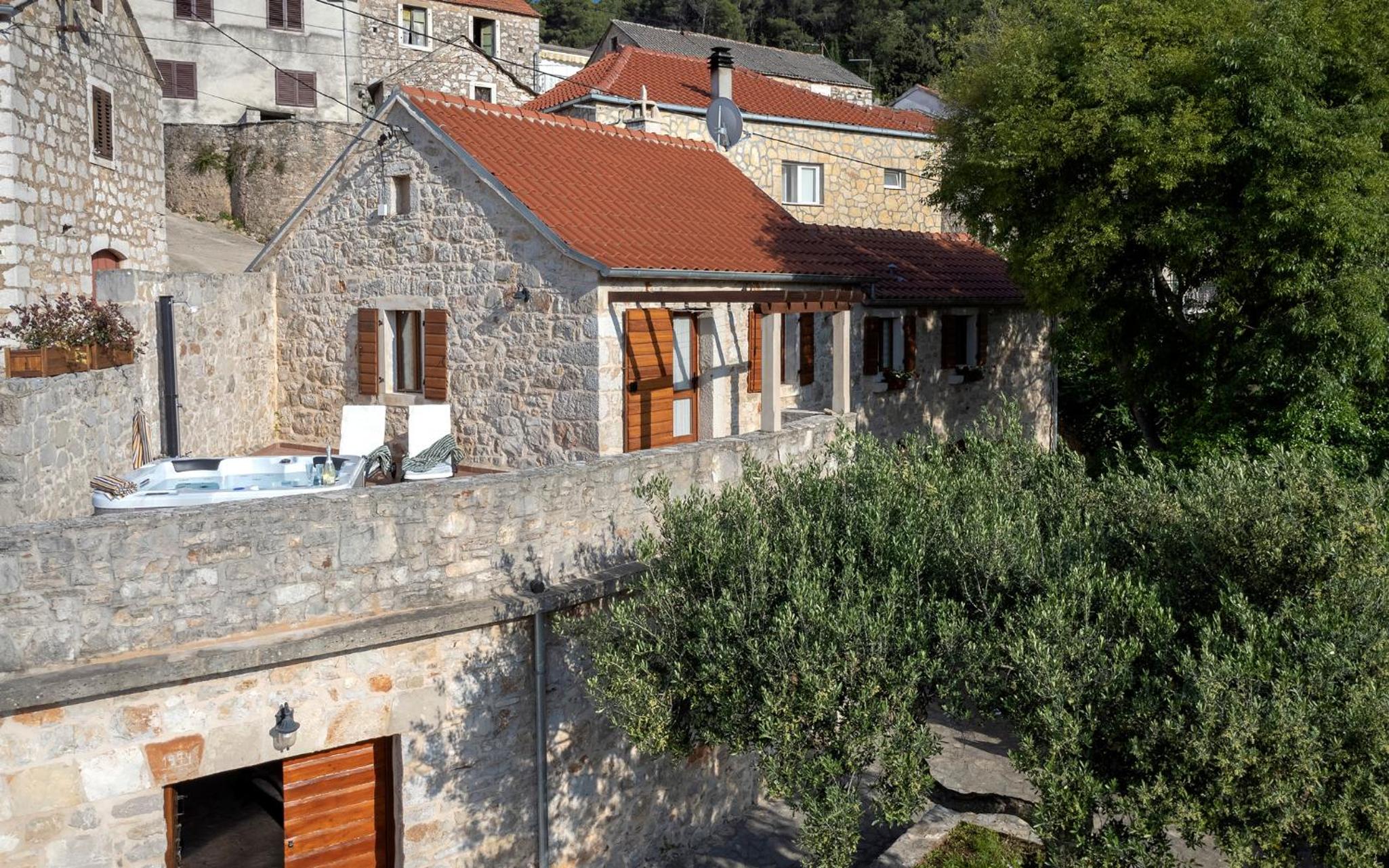 Villa Hedera - beautiful stone house Hvar view 4