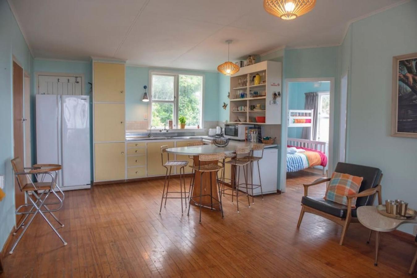 Banana Bach- Whole House- 6 guests- One price view 2