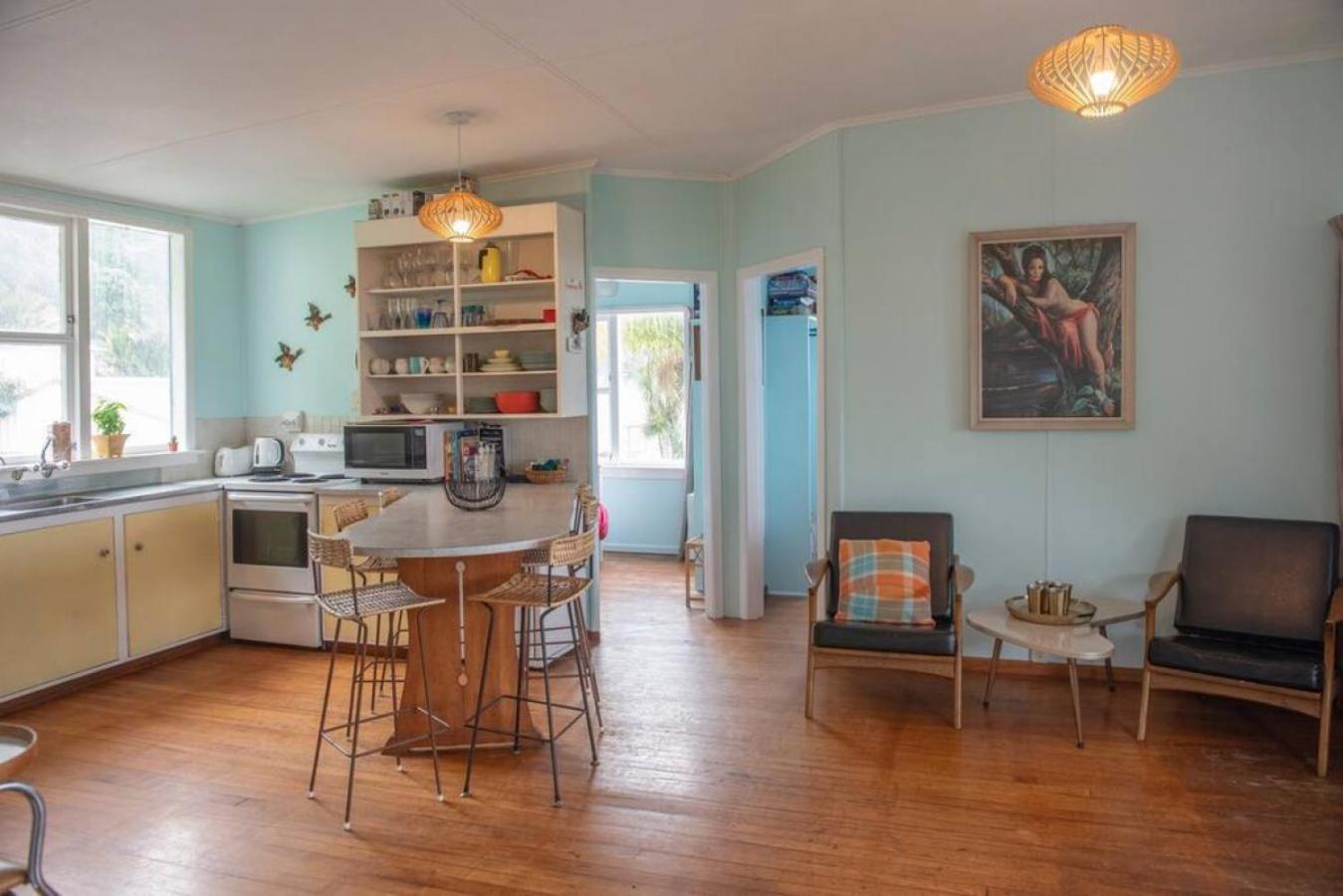 Banana Bach- Whole House- 6 guests- One price view 3
