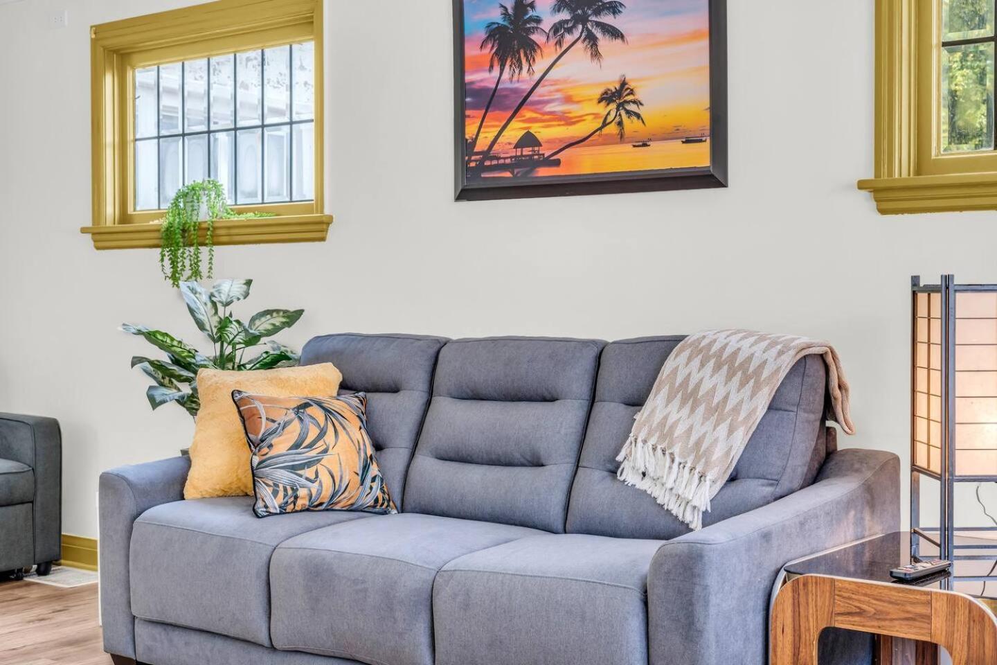 One of the Closest Homes to Tourist District- 13 Guests