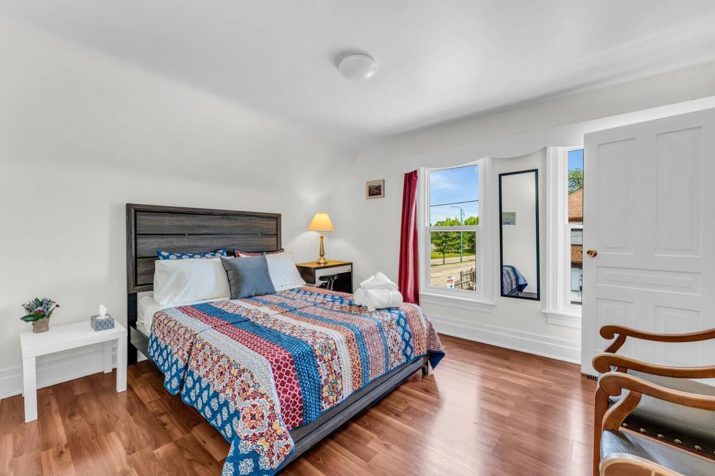One of the Closest Homes to Tourist District- 13 Guests