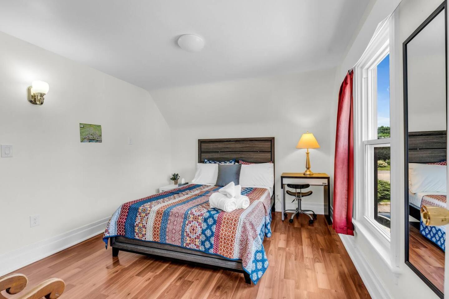 One of the Closest Homes to Tourist District- 13 Guests