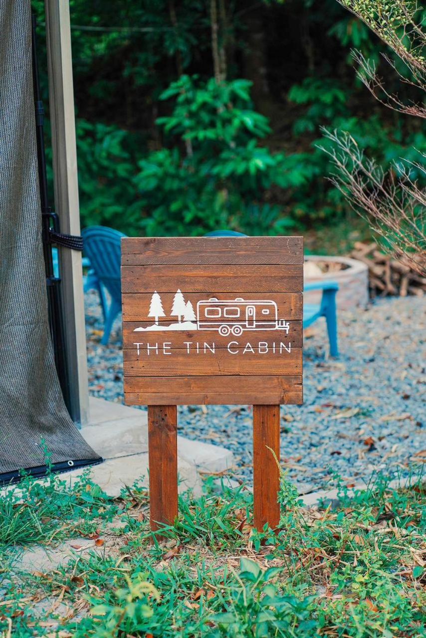 The Tin Cabin Luxury Camper view 3