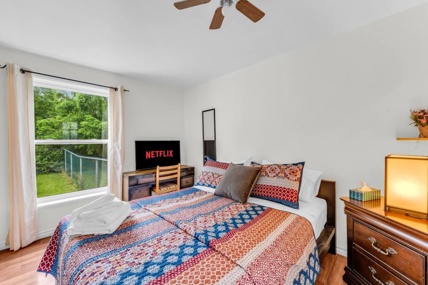 One of the Closest Homes to Tourist District- 13 Guests