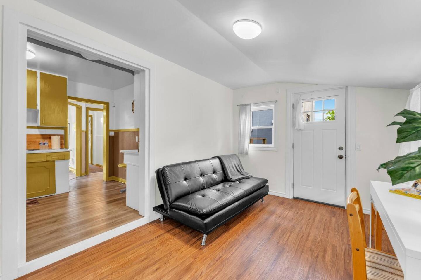 One of the Closest Homes to Tourist District- 13 Guests