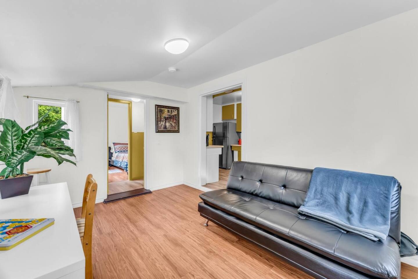 One of the Closest Homes to Tourist District- 13 Guests