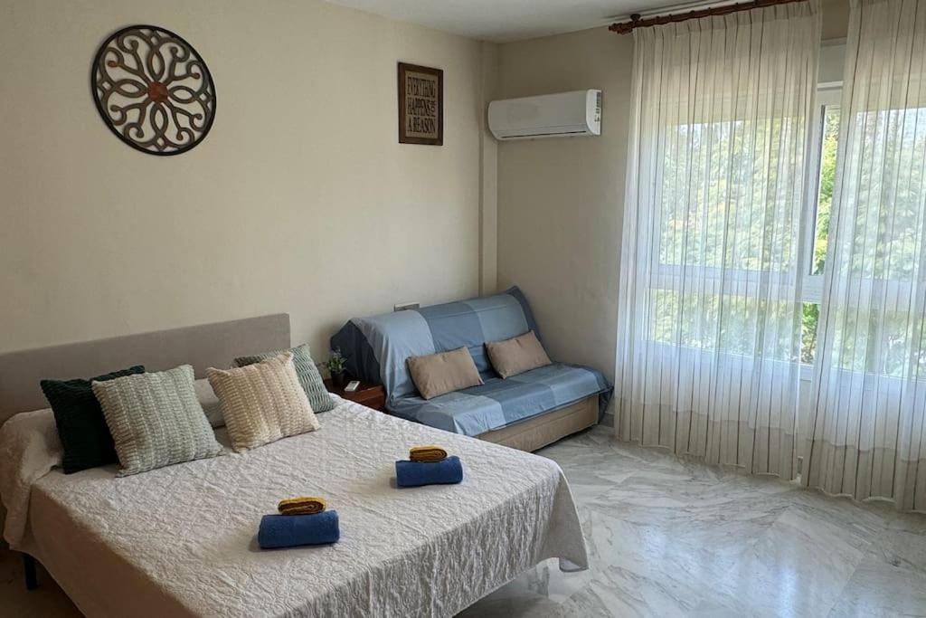 Apartamento en complejo único con piscina y zonas verdes