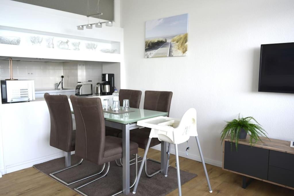 NA - Ostsee-Traum - Ferienwohnung mit Meerblick am Hansa Park, W-LAN & Parkplatz kostenlos view 3