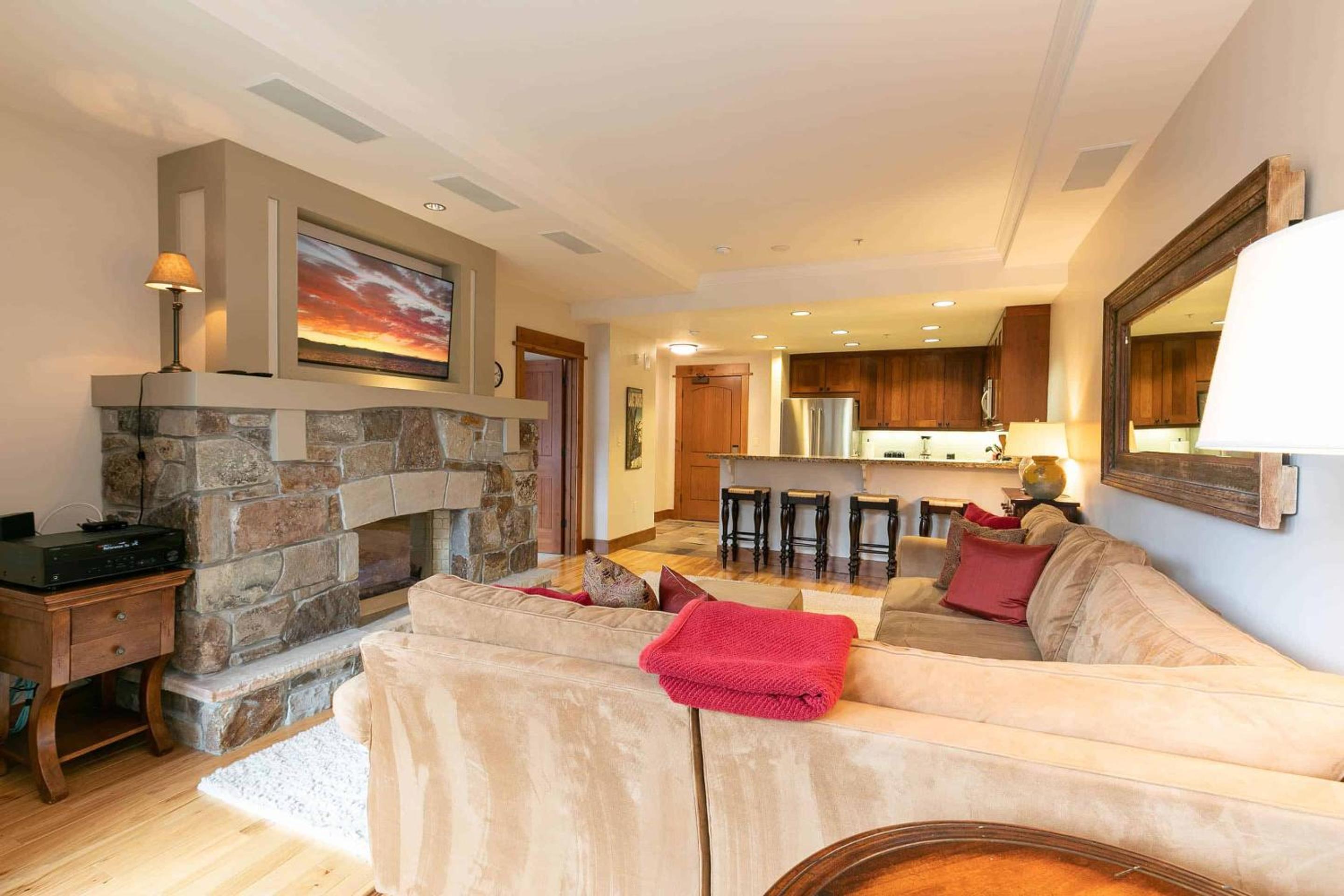 Lake Tahoe Vacations - Big Horn Lodge 409 by East West Hospitality - Property Image 8