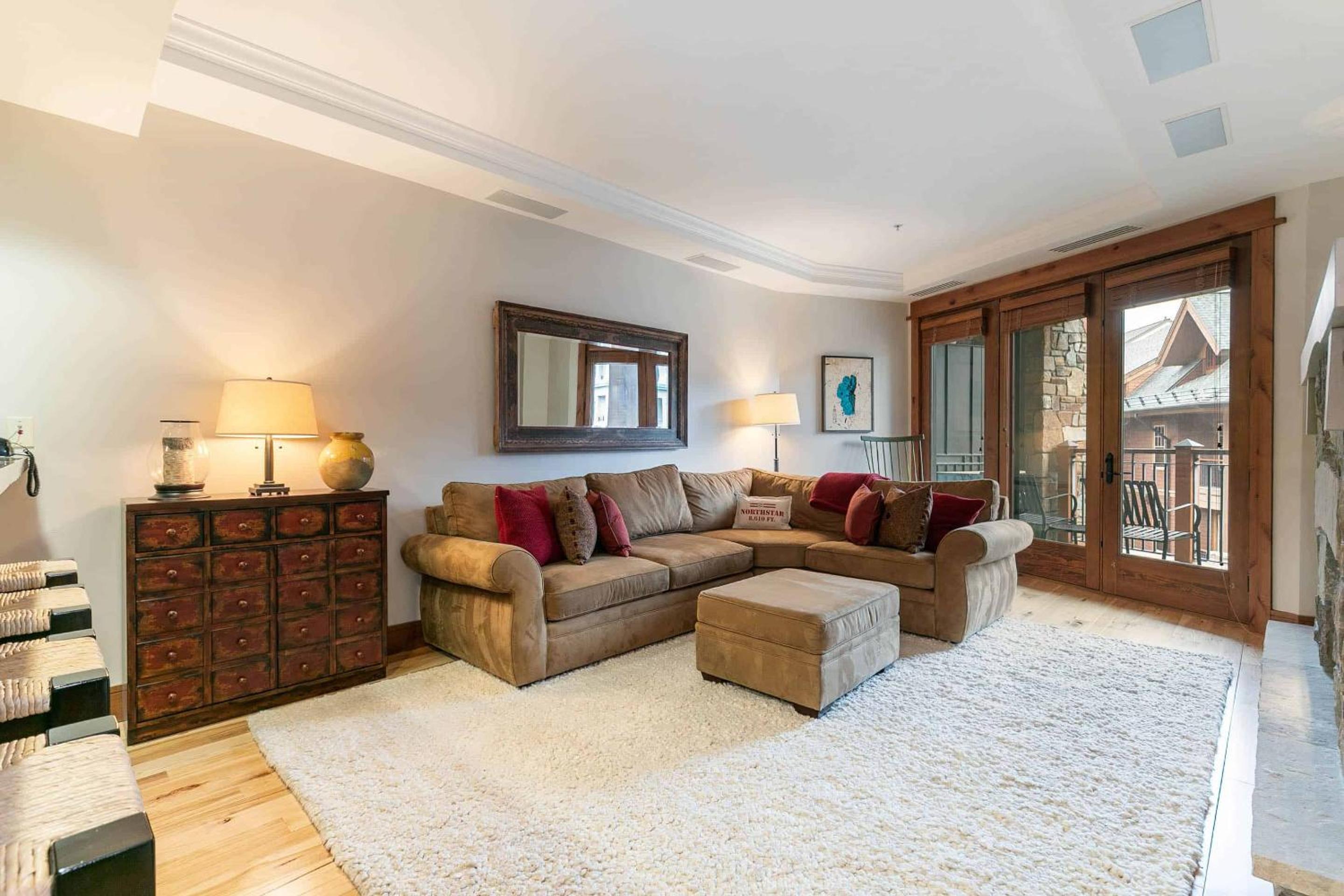 Lake Tahoe Vacations - Big Horn Lodge 409 by East West Hospitality - Property Image 2