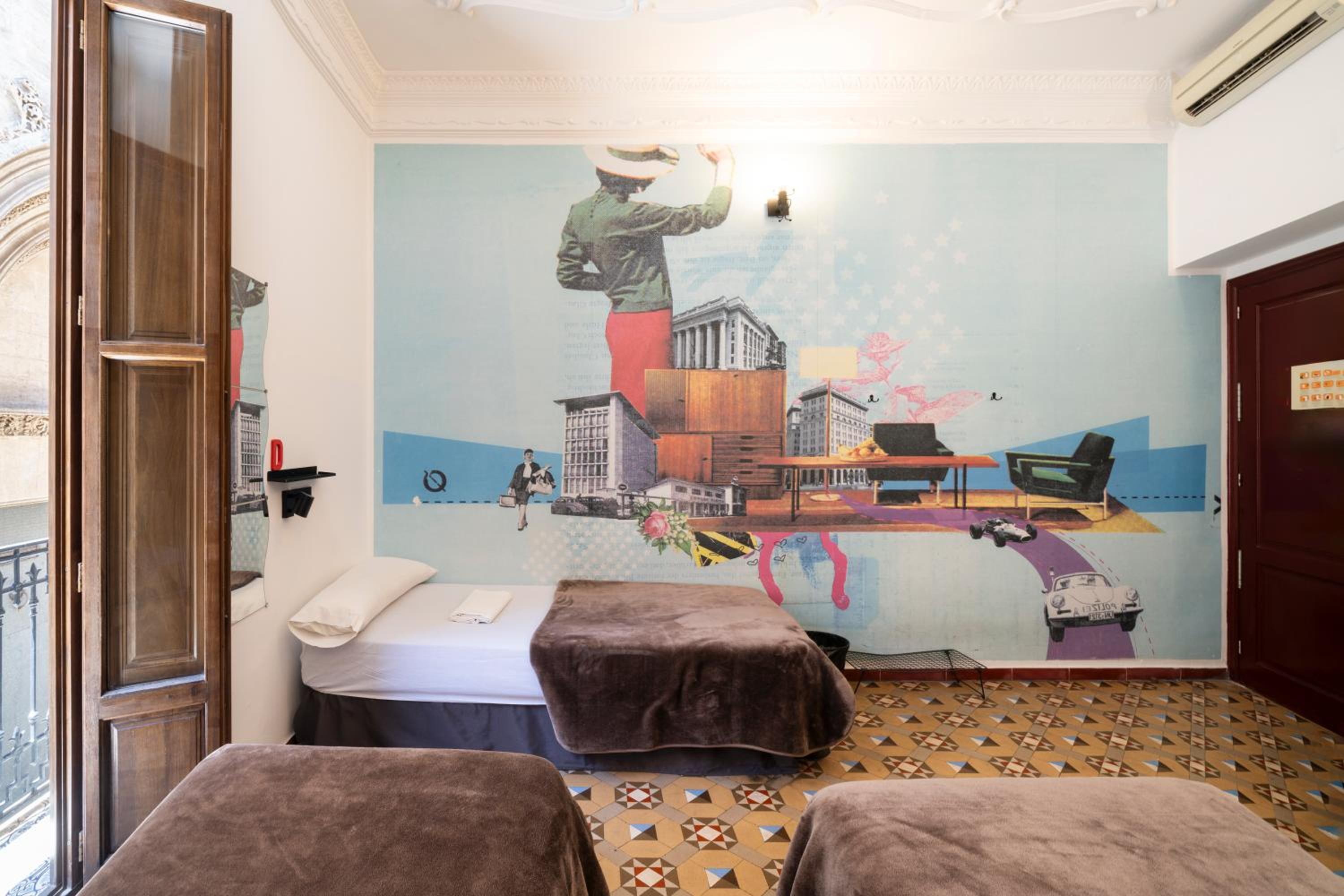 Home Youth Hostel by Feetup Hostels