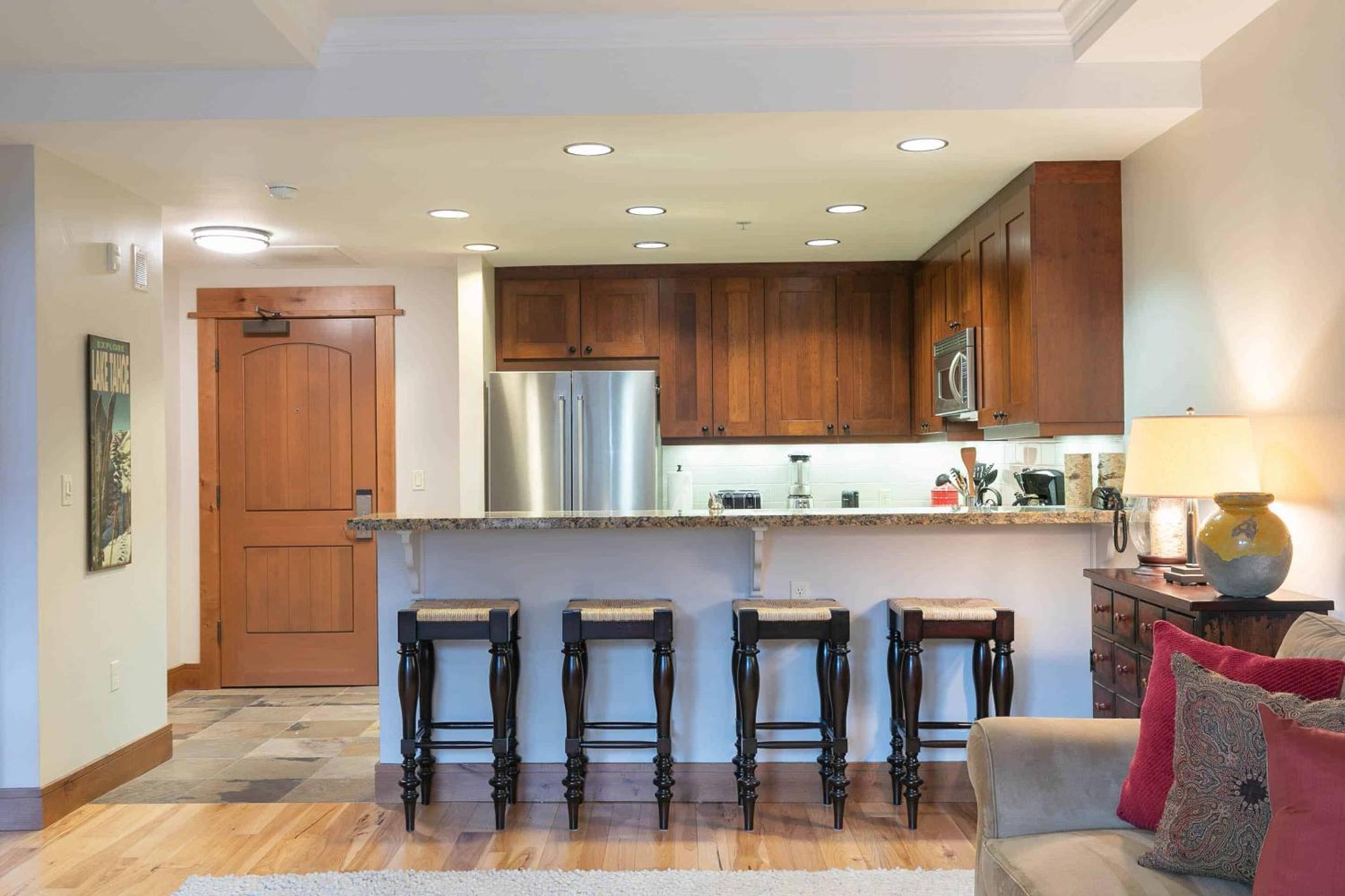 Lake Tahoe Vacations - Big Horn Lodge 409 by East West Hospitality - Property Image 6