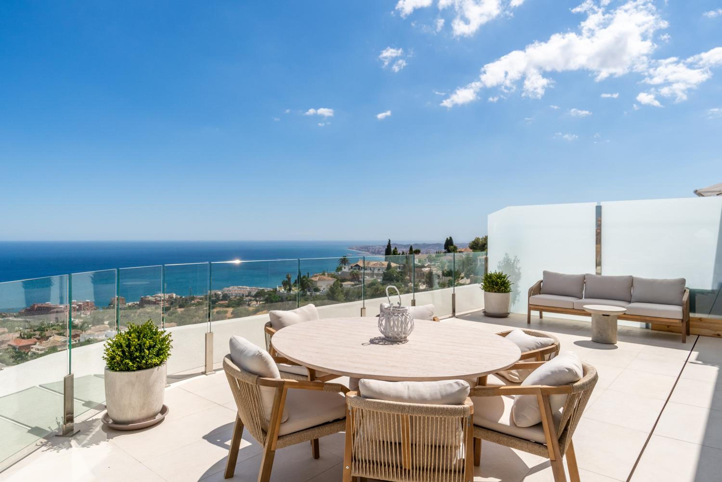Panoramic sea view 4 Bedroom stupa Duplex with Jacuzzi view 5