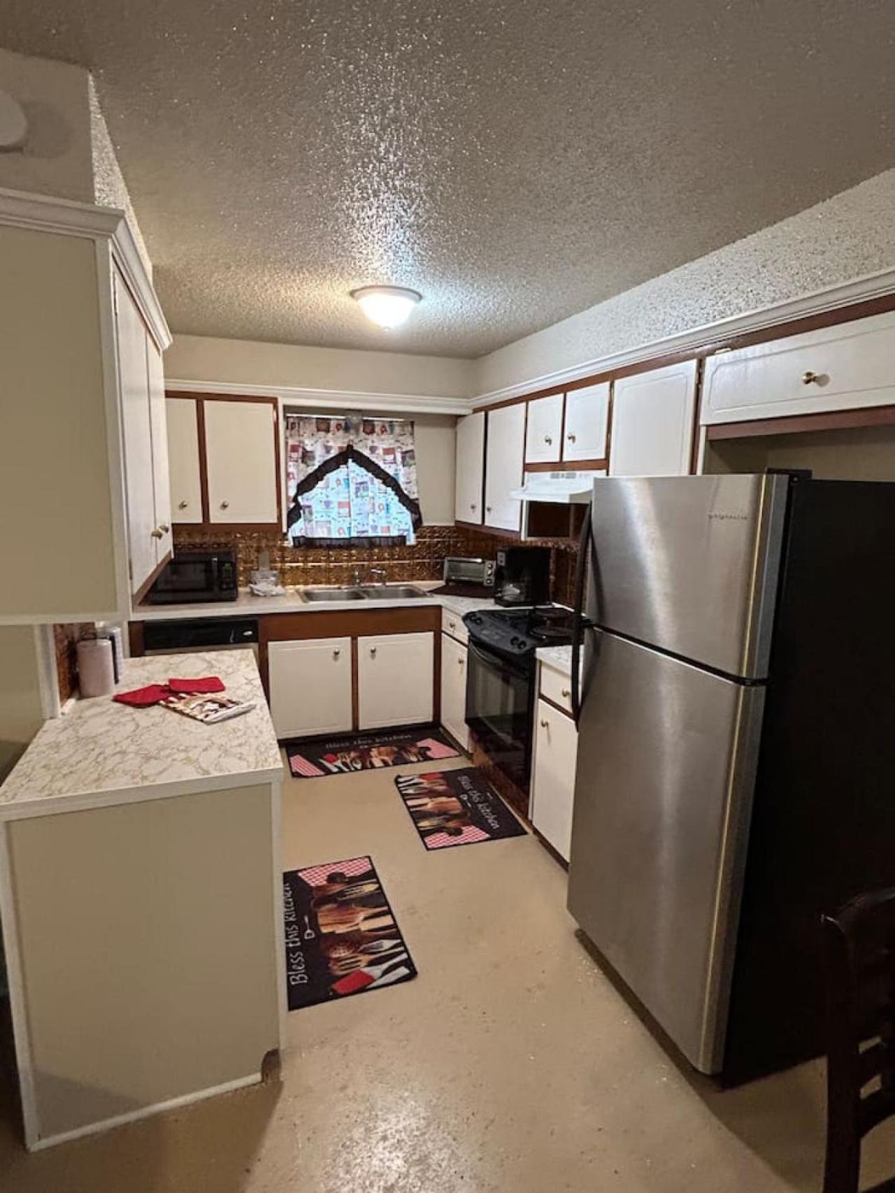 Texas Oasis with 5 beds view 4